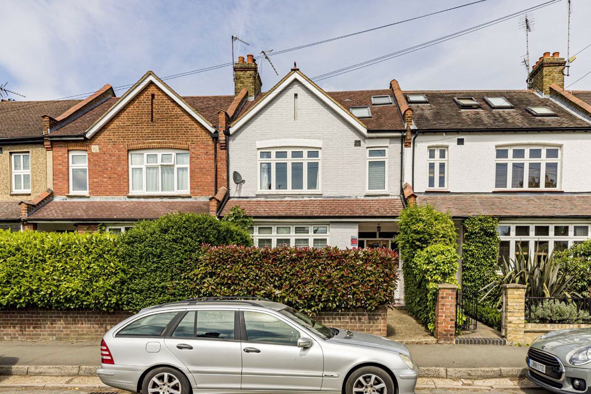 4 bed property for sale in Ditton Hill Road, Long Ditton, Surbiton KT6