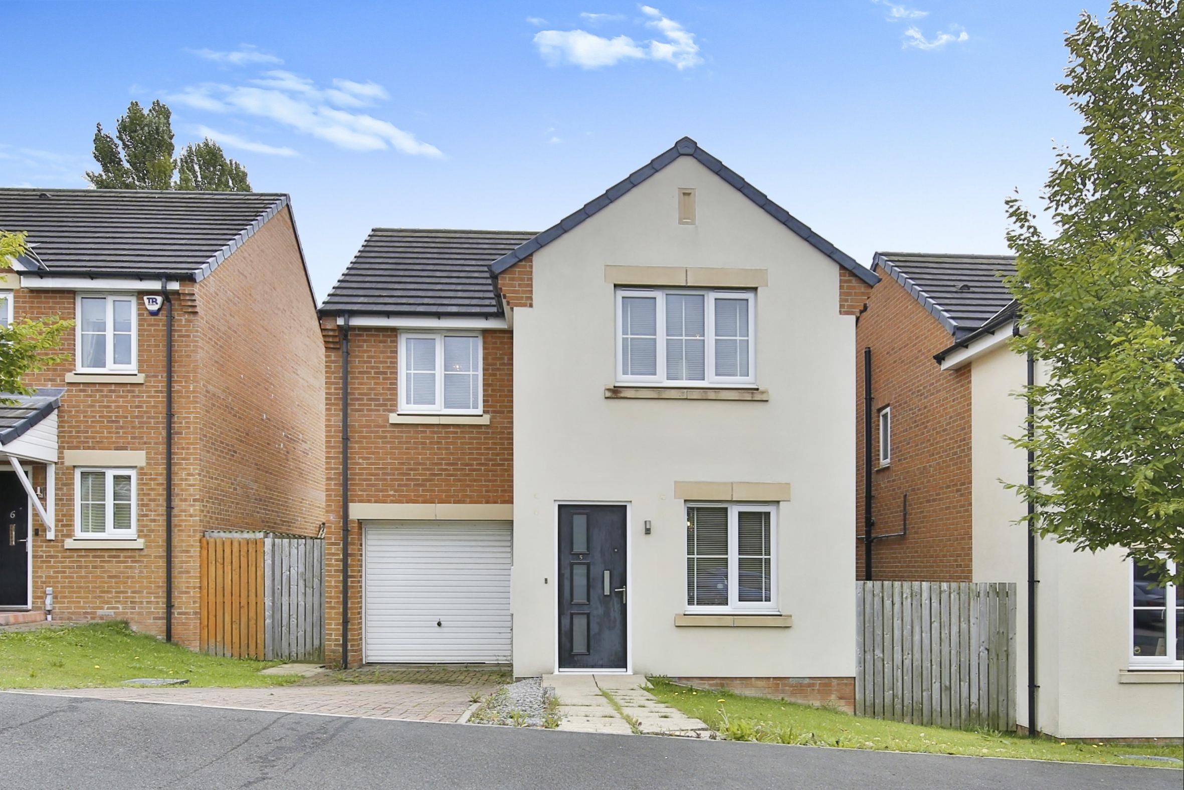 3 bed detached house for sale in Oak Crescent, Chilton, Ferryhill