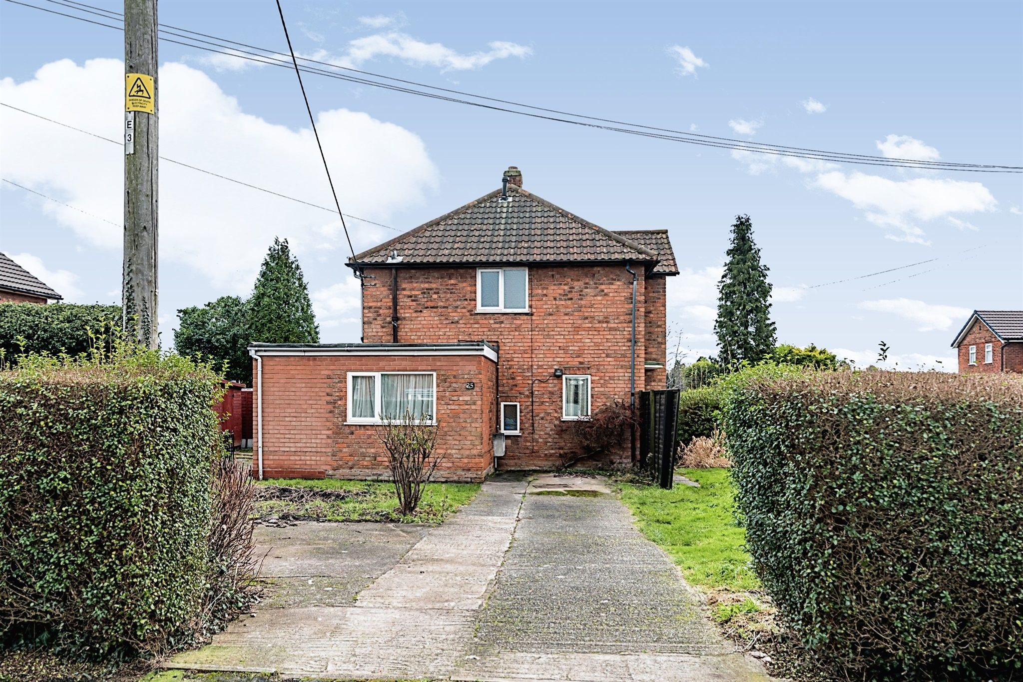 2 bed end terrace house for sale in Brookside Road, Mile Oak, Tamworth