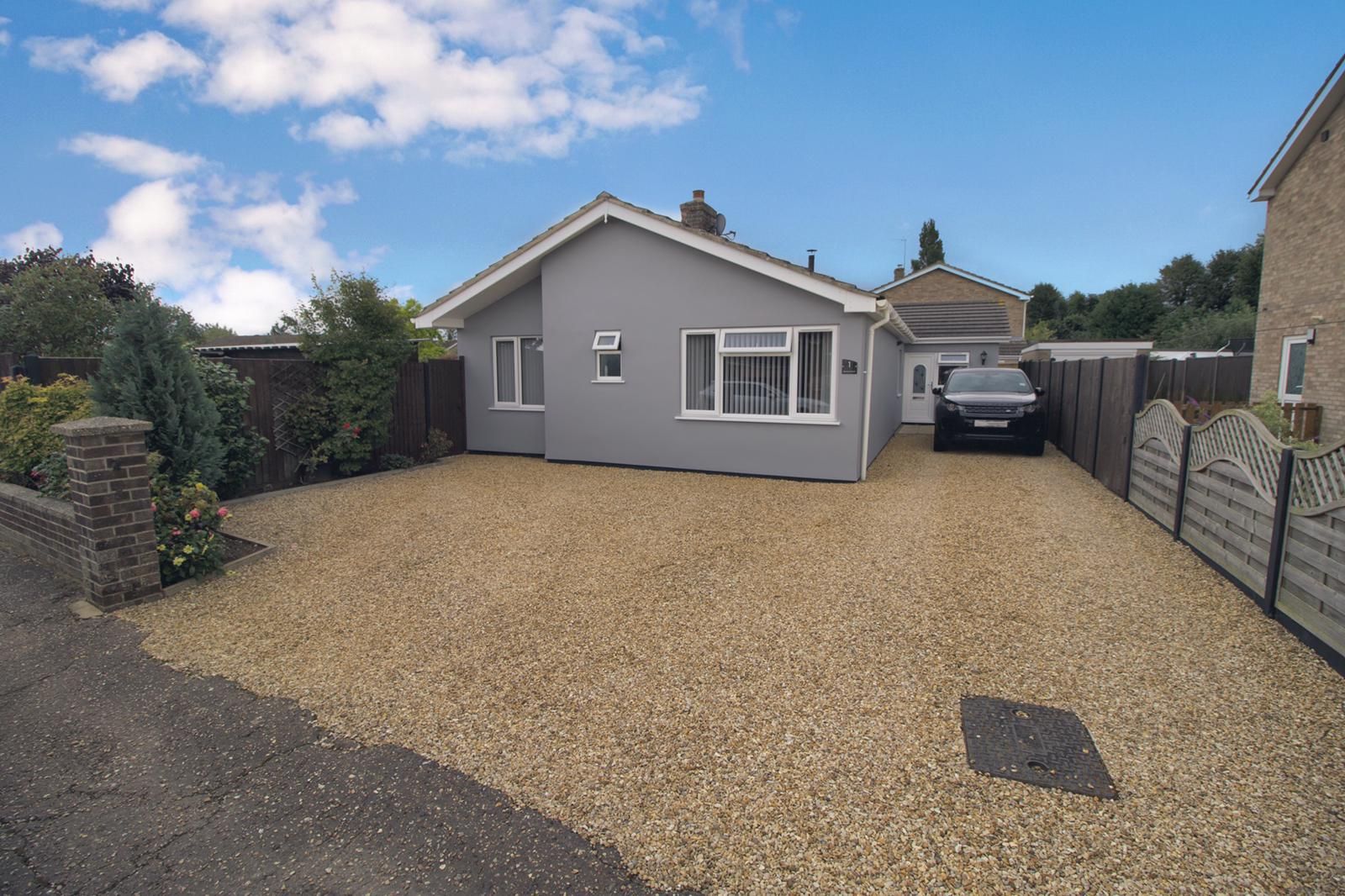 3 bed detached bungalow for sale in Greenacre Close, South Wootton