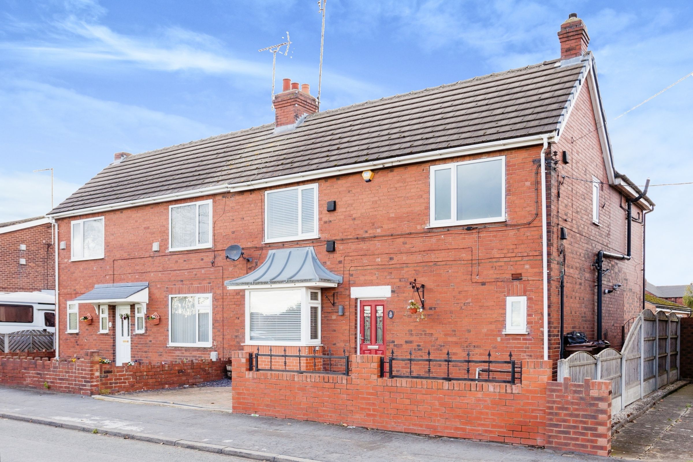 3 bed semidetached house for sale in Church Road, Normanton, West