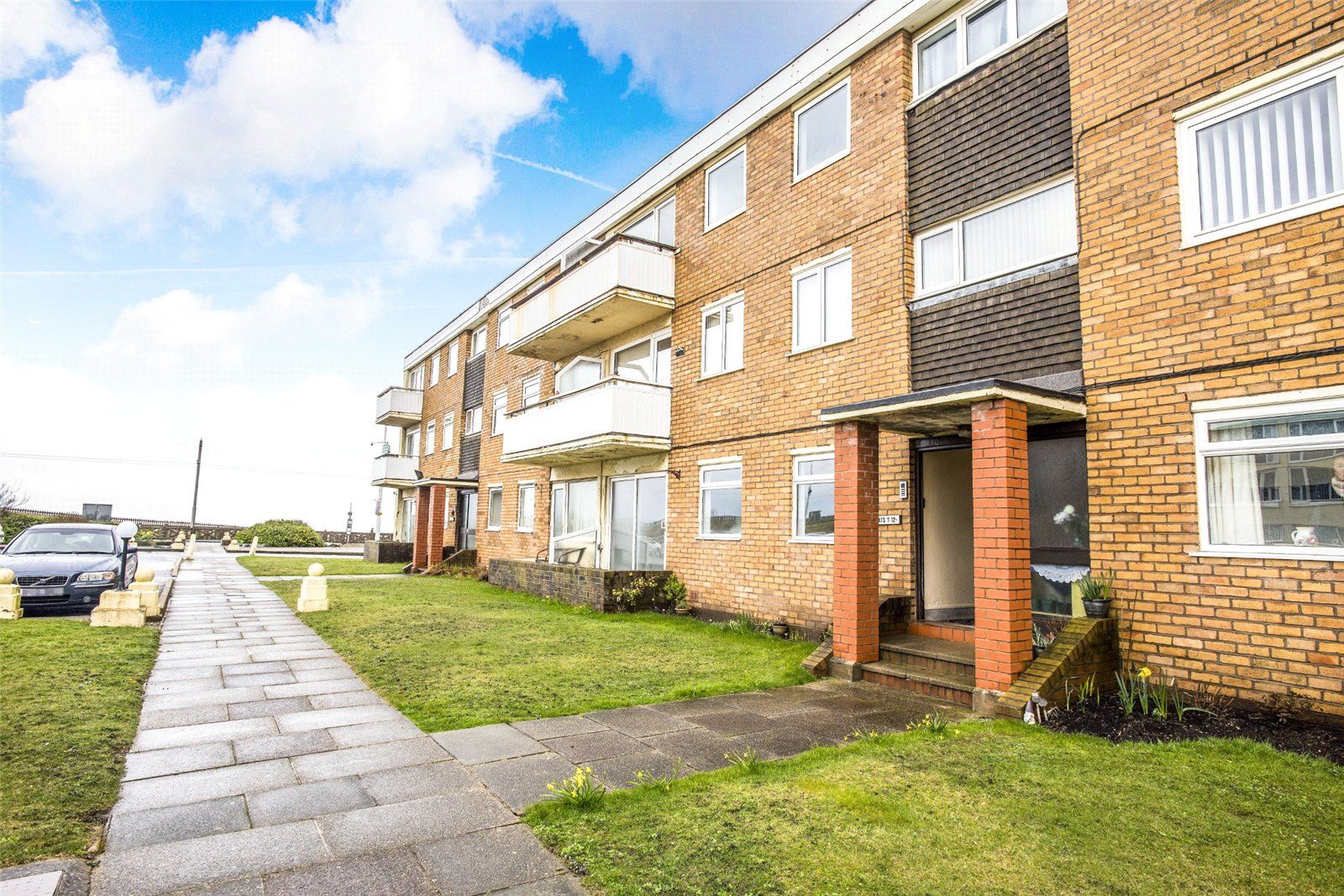 2 bed flat for sale in Pembroke Court, Queens Promenade, Blackpool, Lancashire FY2 Zoopla