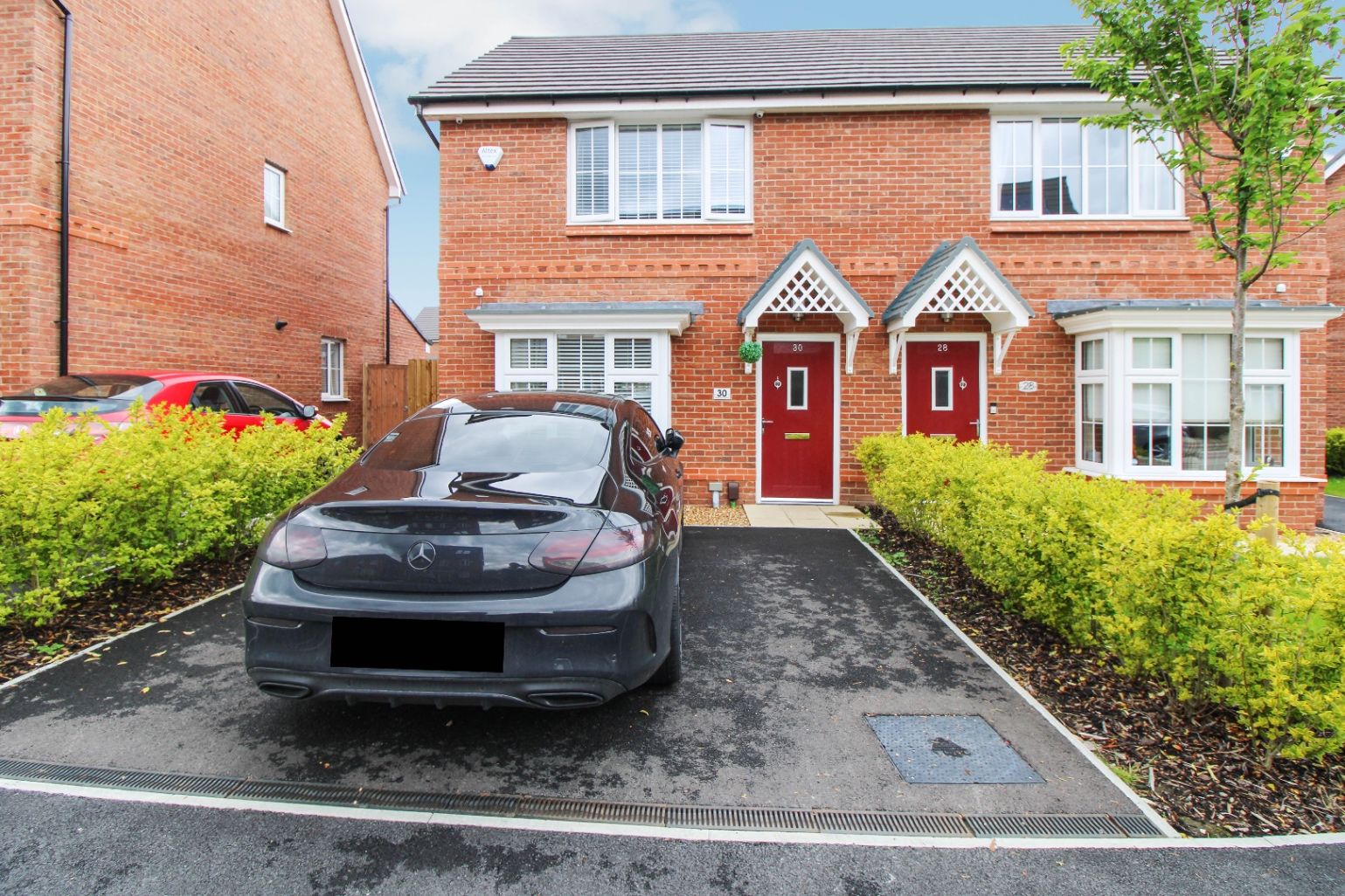 3 bed semidetached house for sale in Eastbourne Crescent, Blackberry