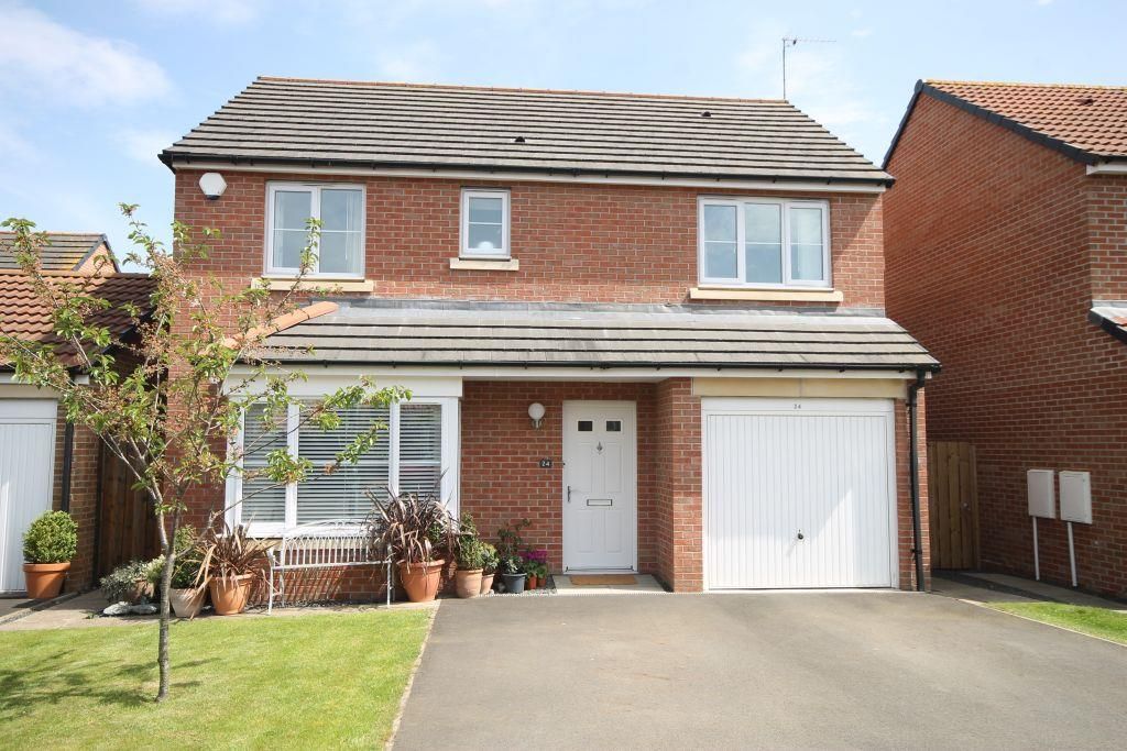 4 bed detached house for sale in Rosewood Drive, Ponteland, Newcastle