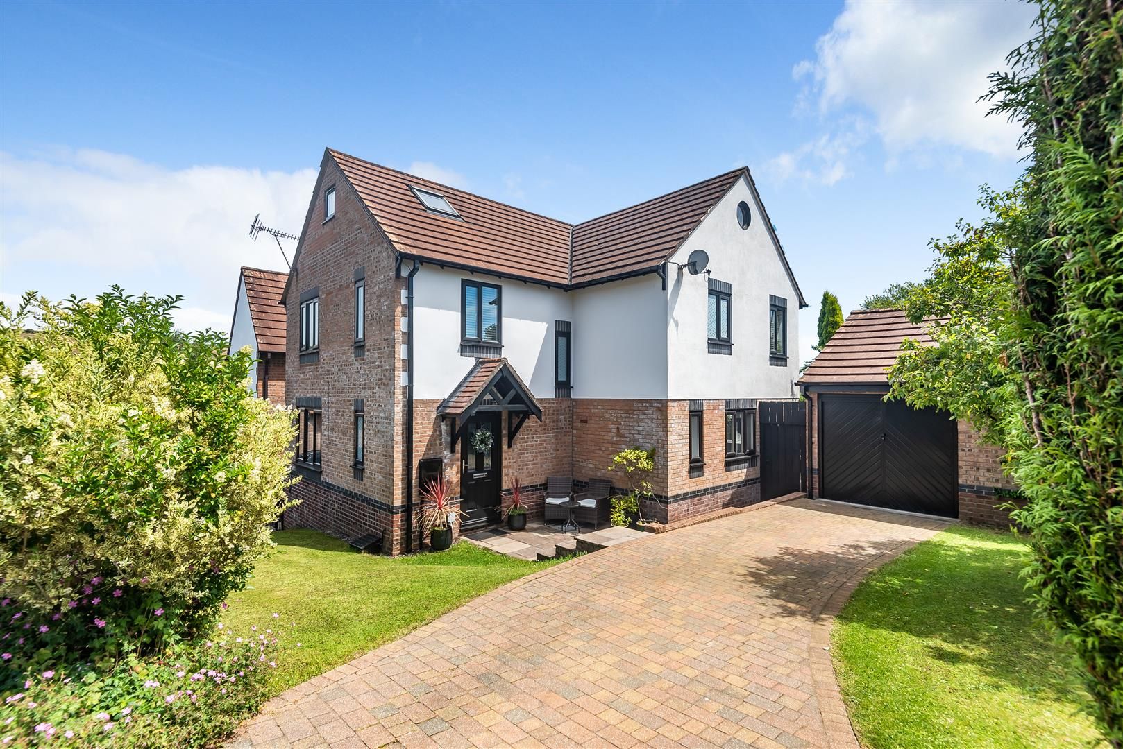 4 bed detached house for sale in Eliot Close, Killay, Swansea SA2 Zoopla