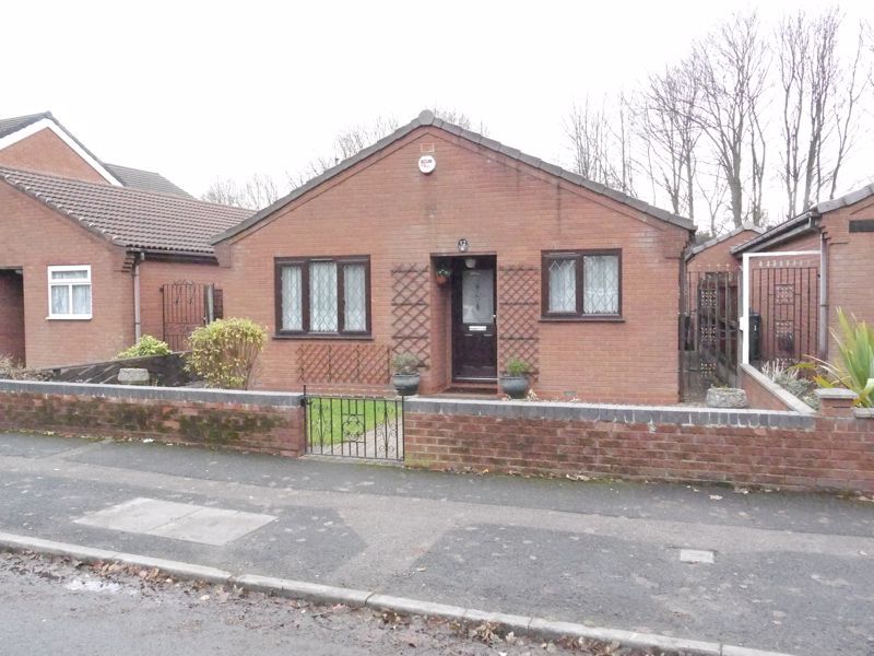 2 bed bungalow to rent in Mayfair Gardens, Tipton DY4 Zoopla