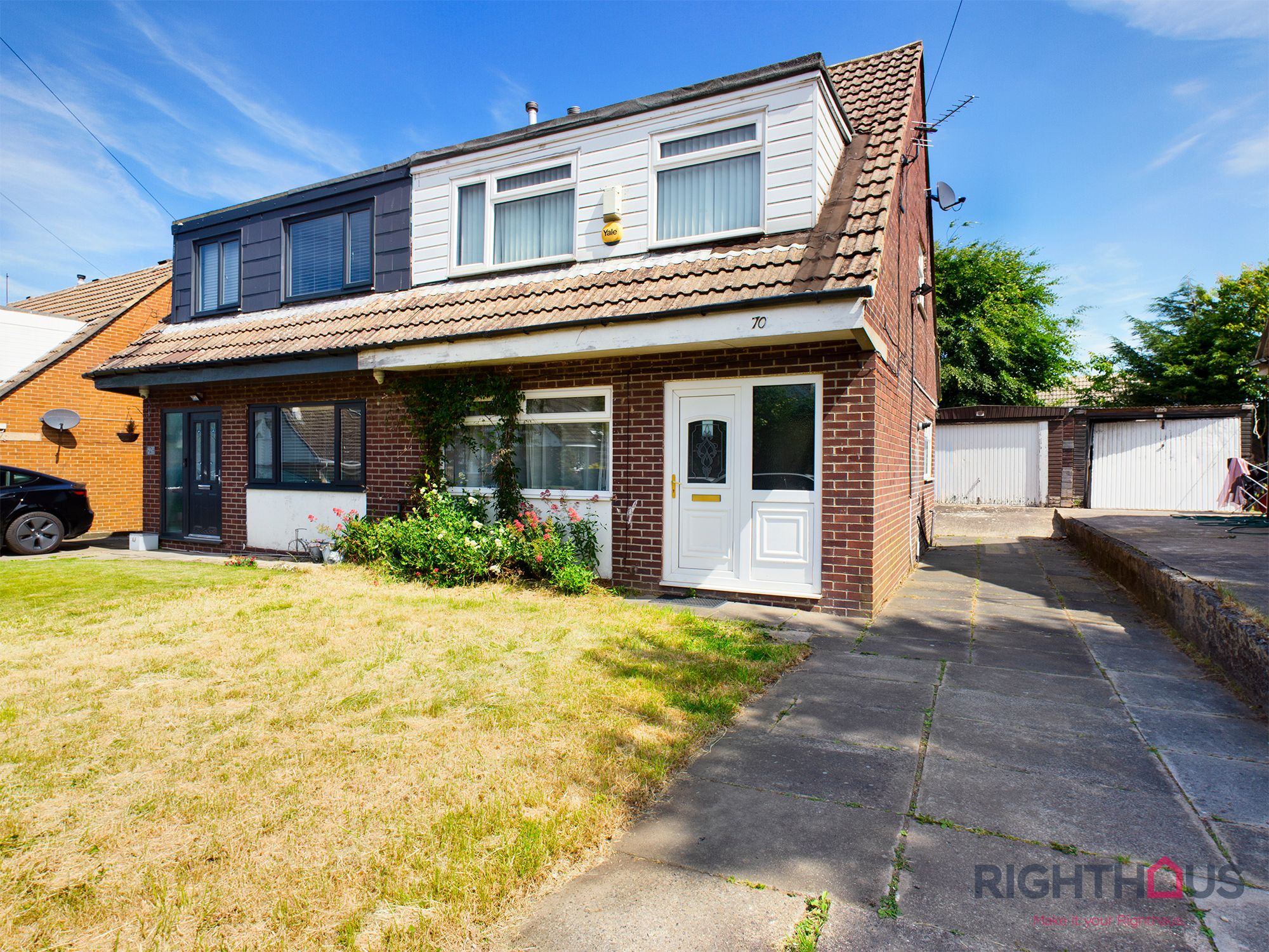 3 bed semidetached house for sale in Sunningdale, Rhodesway, Bradford