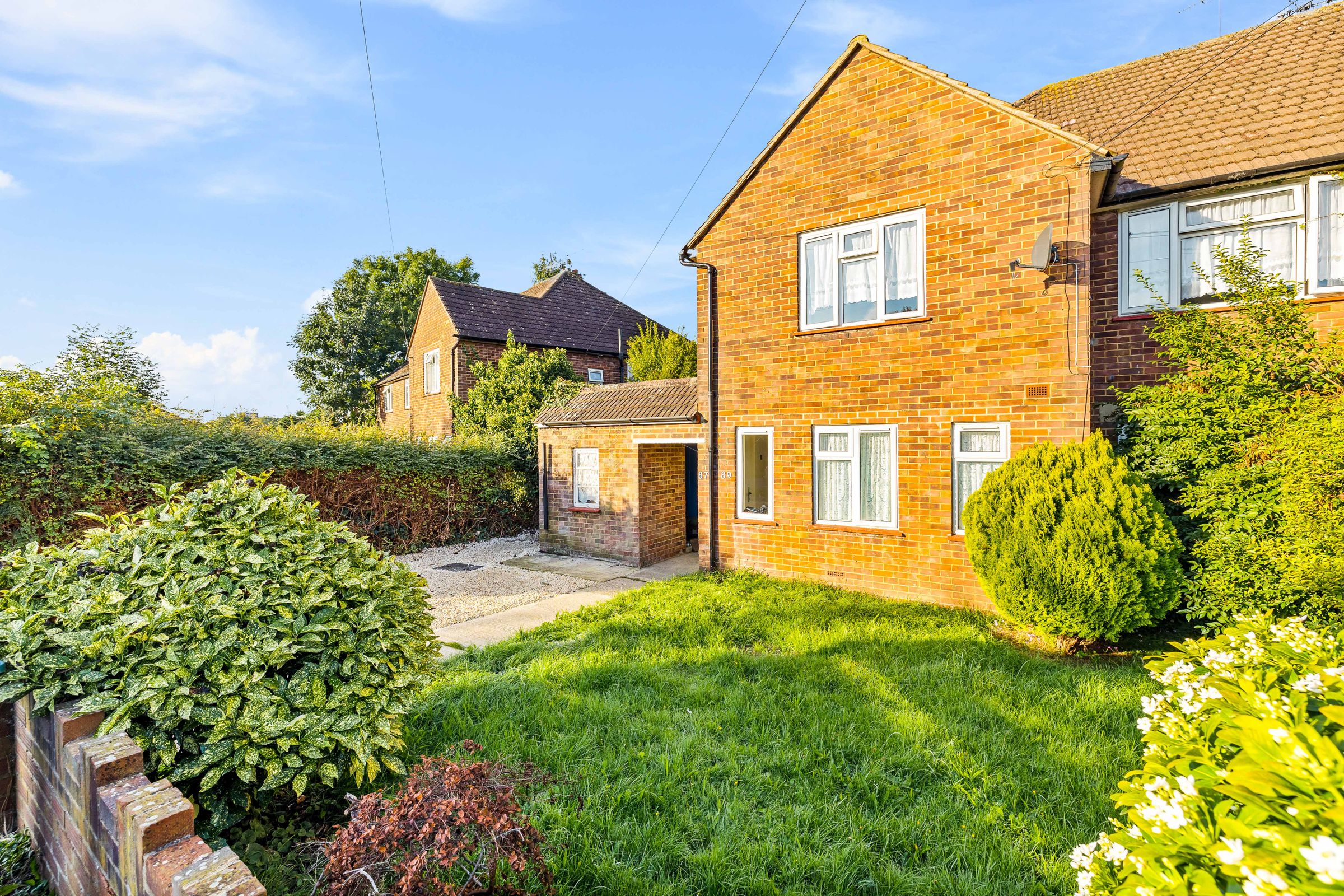2 bed for sale in Ref Sb The Crescent, Horley RH6 Zoopla