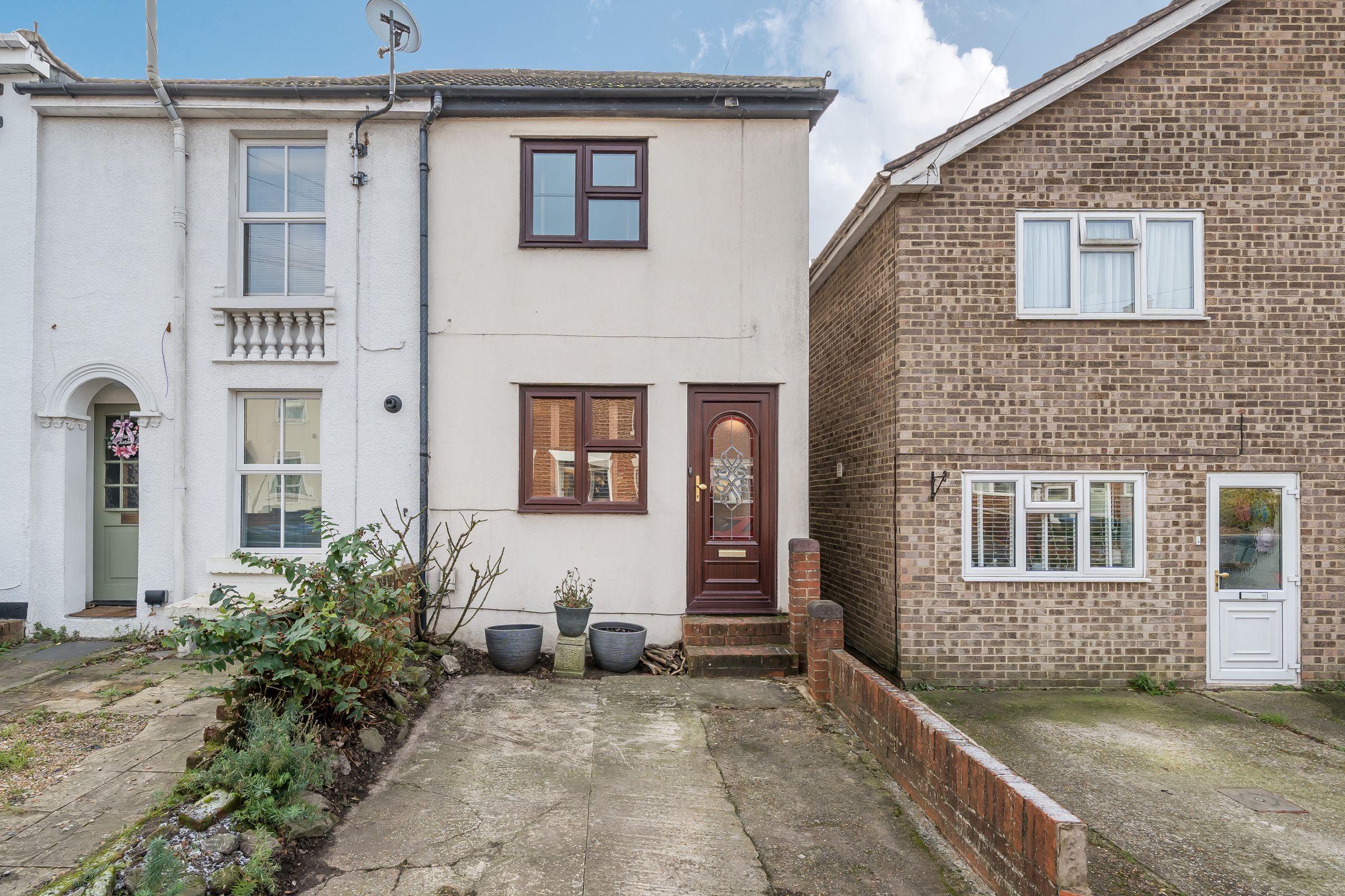 2 bed end terrace house for sale in Waverley Road, Freemantle