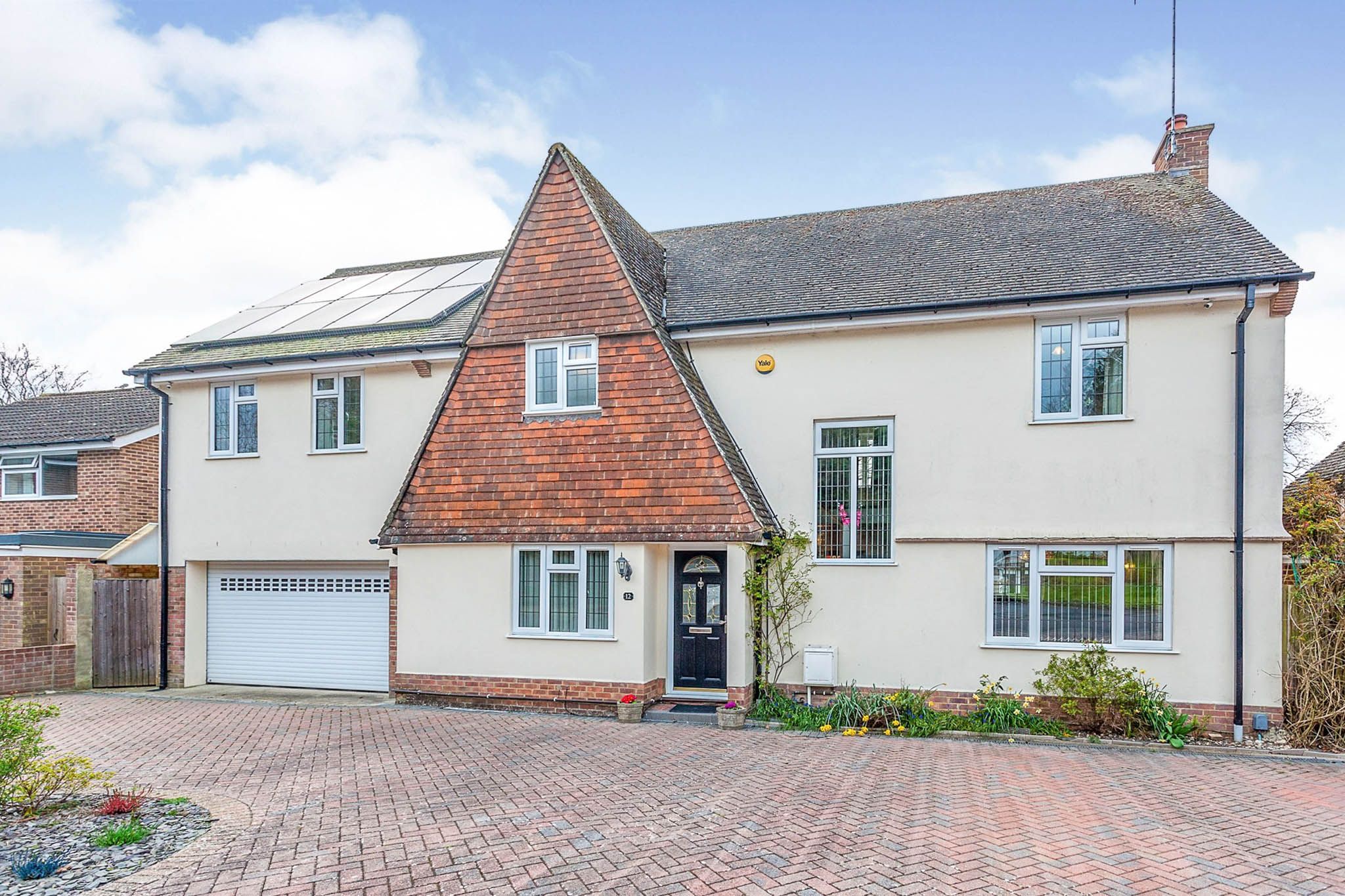Briarswood Close, Pound Hill, Crawley RH10