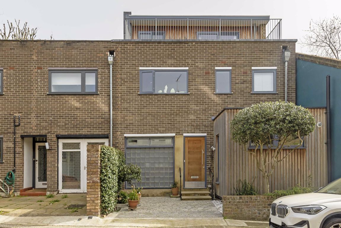 Murray Mews London NW1  