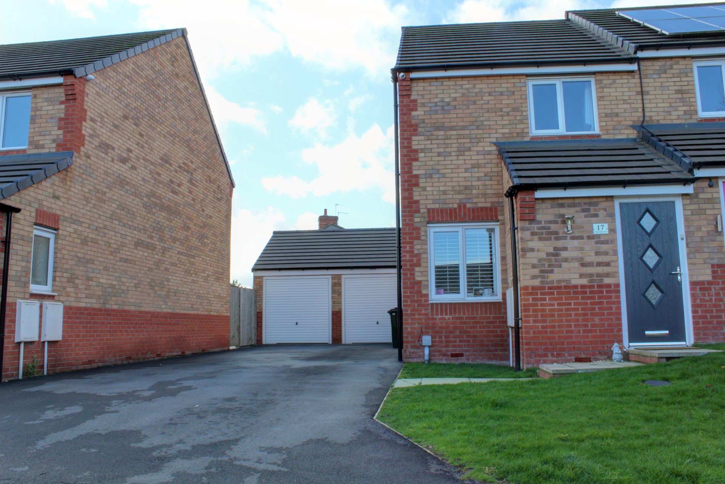 2 bed semidetached house for sale in Priory Park Close, Barnsley S71