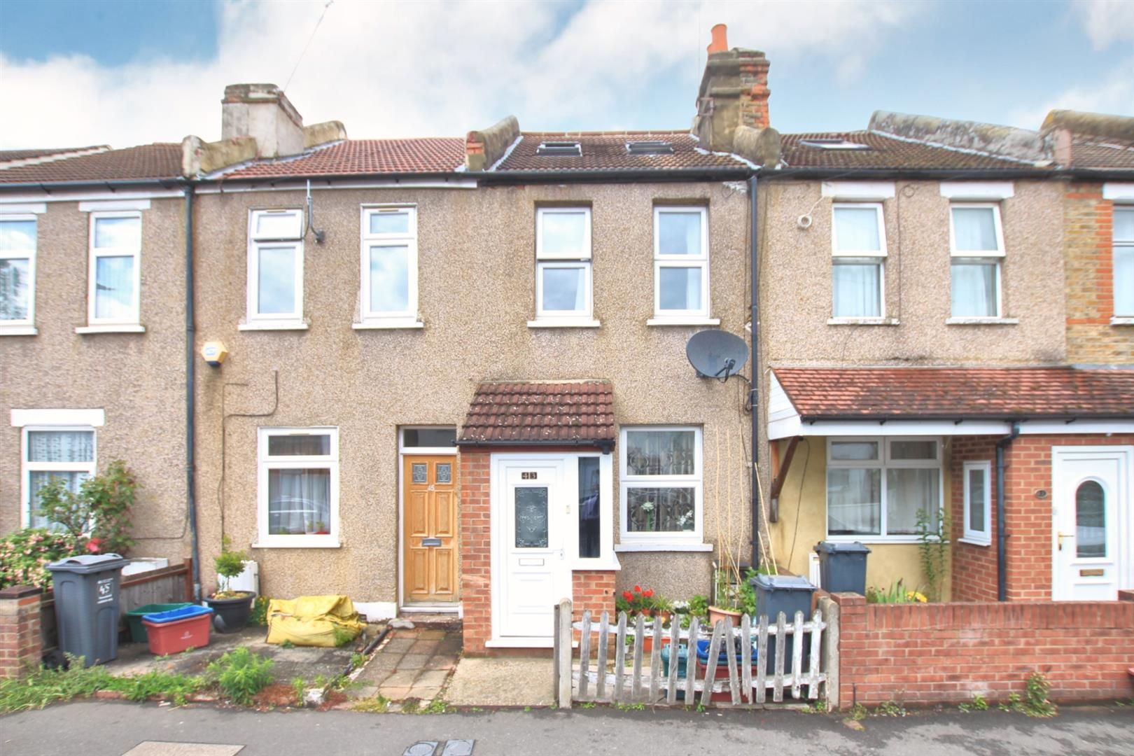 4 bed terraced house for sale in Myrtle Road, Hounslow TW3 Zoopla