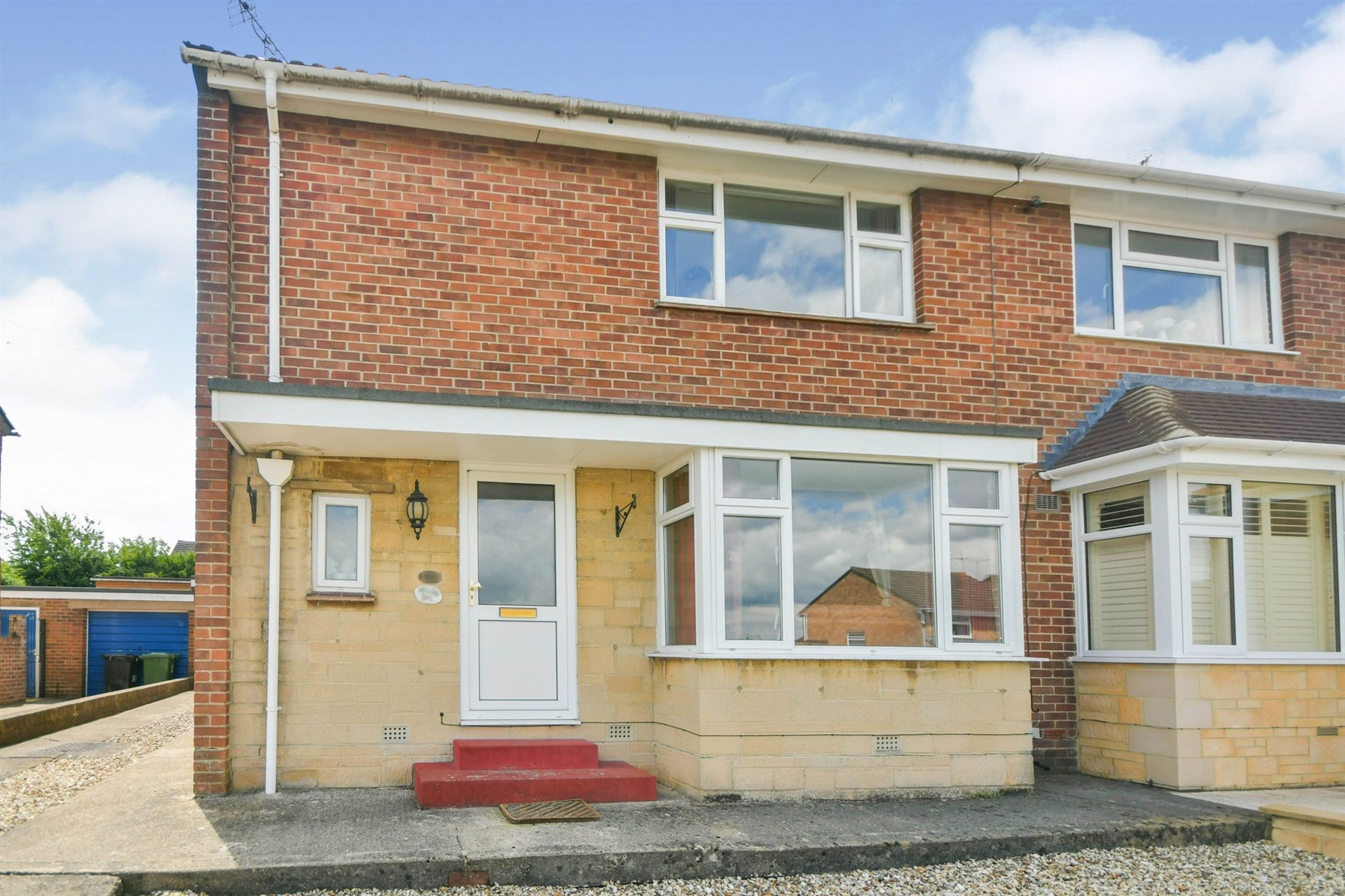 3 bed semidetached house for sale in Avonmead, Swindon SN25 Zoopla