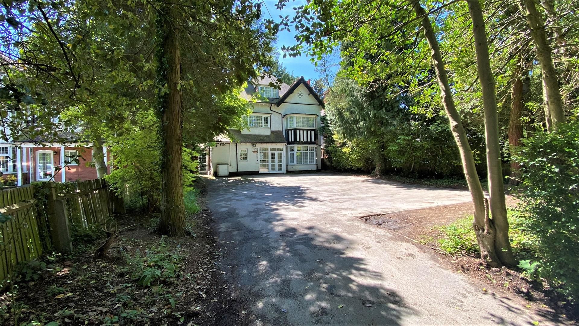 8 bed detached house for sale in Wake Green Road, Moseley, Birmingham