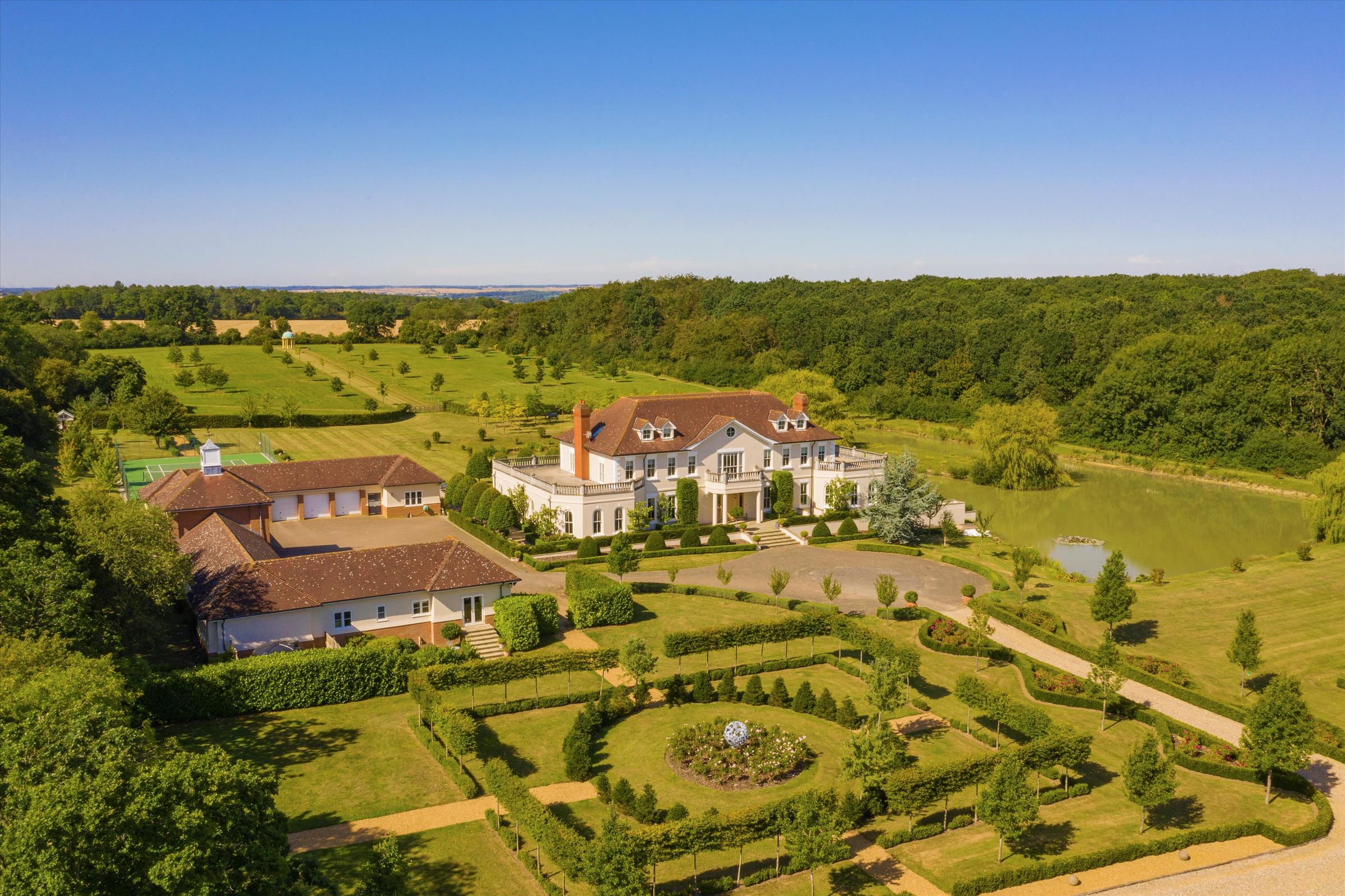 Redgates Lane, Sewards End, Saffron Walden CB10.  