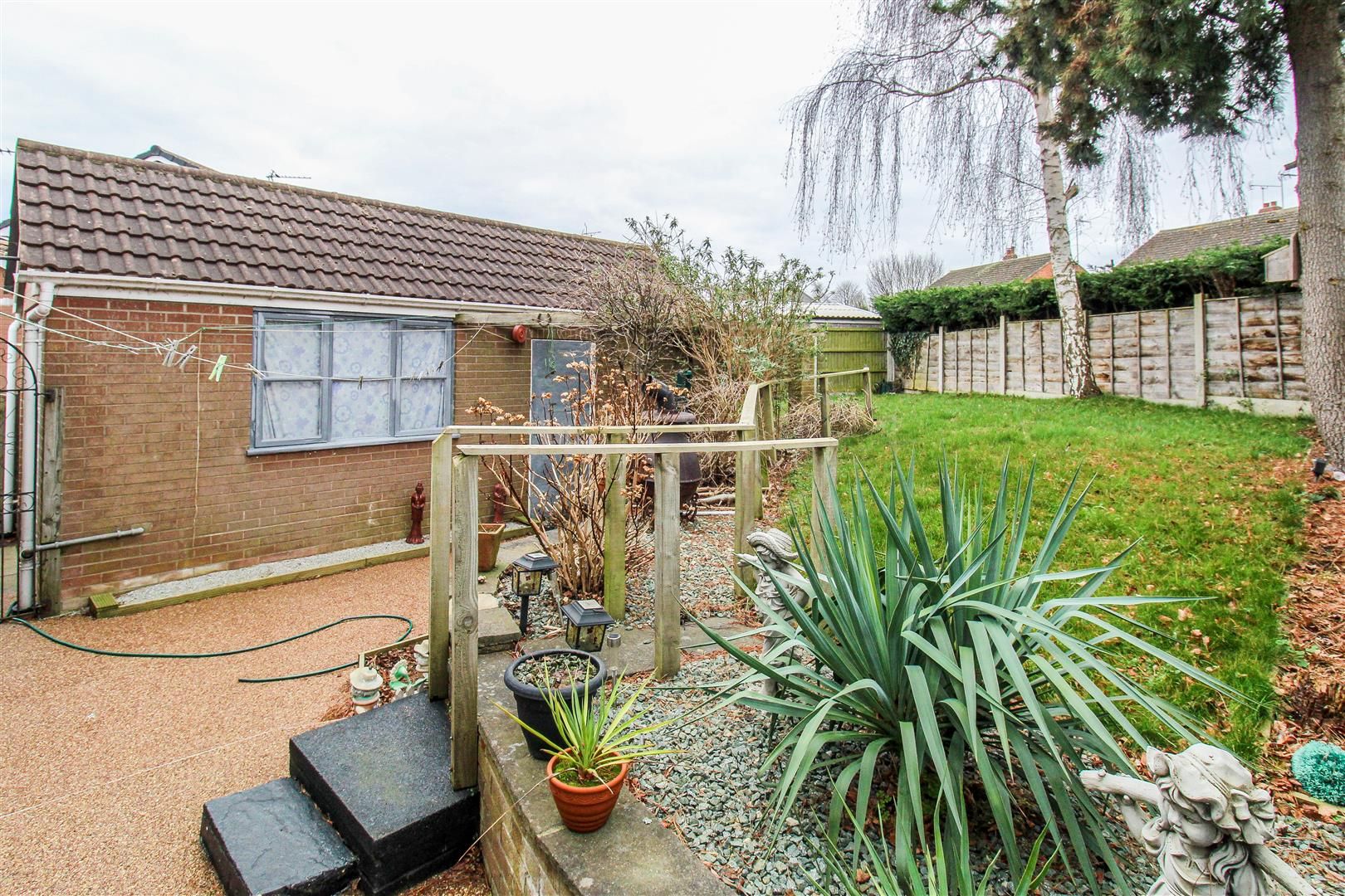 3 bed detached bungalow for sale in Rose Farm Approach, Altofts