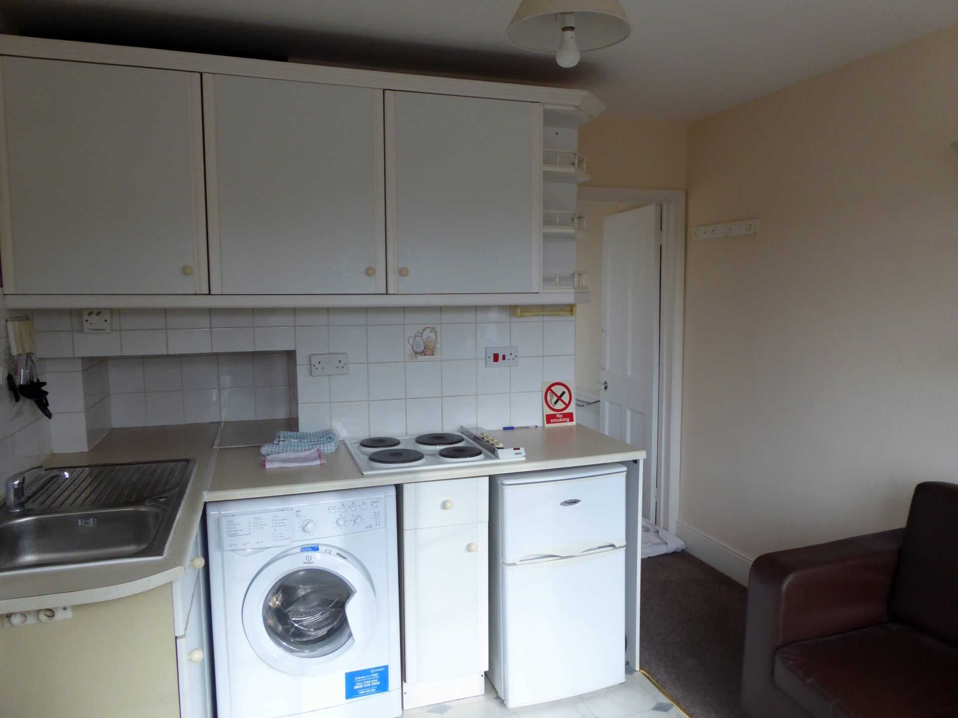 1 bed flat to rent in Sulhampstead Road, Burghfield Village RG30 Zoopla