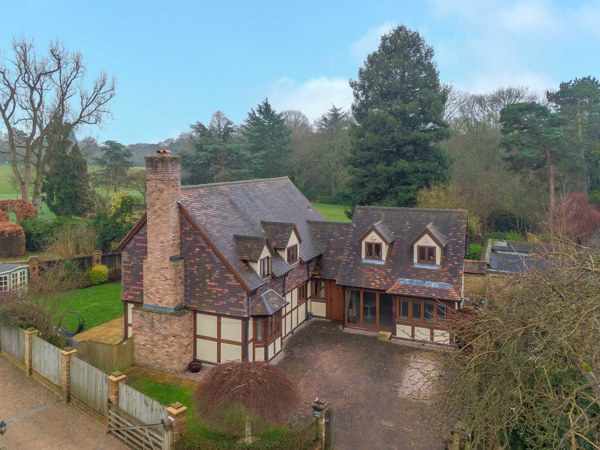 Keepers Lodge, Watford Heath WD19  