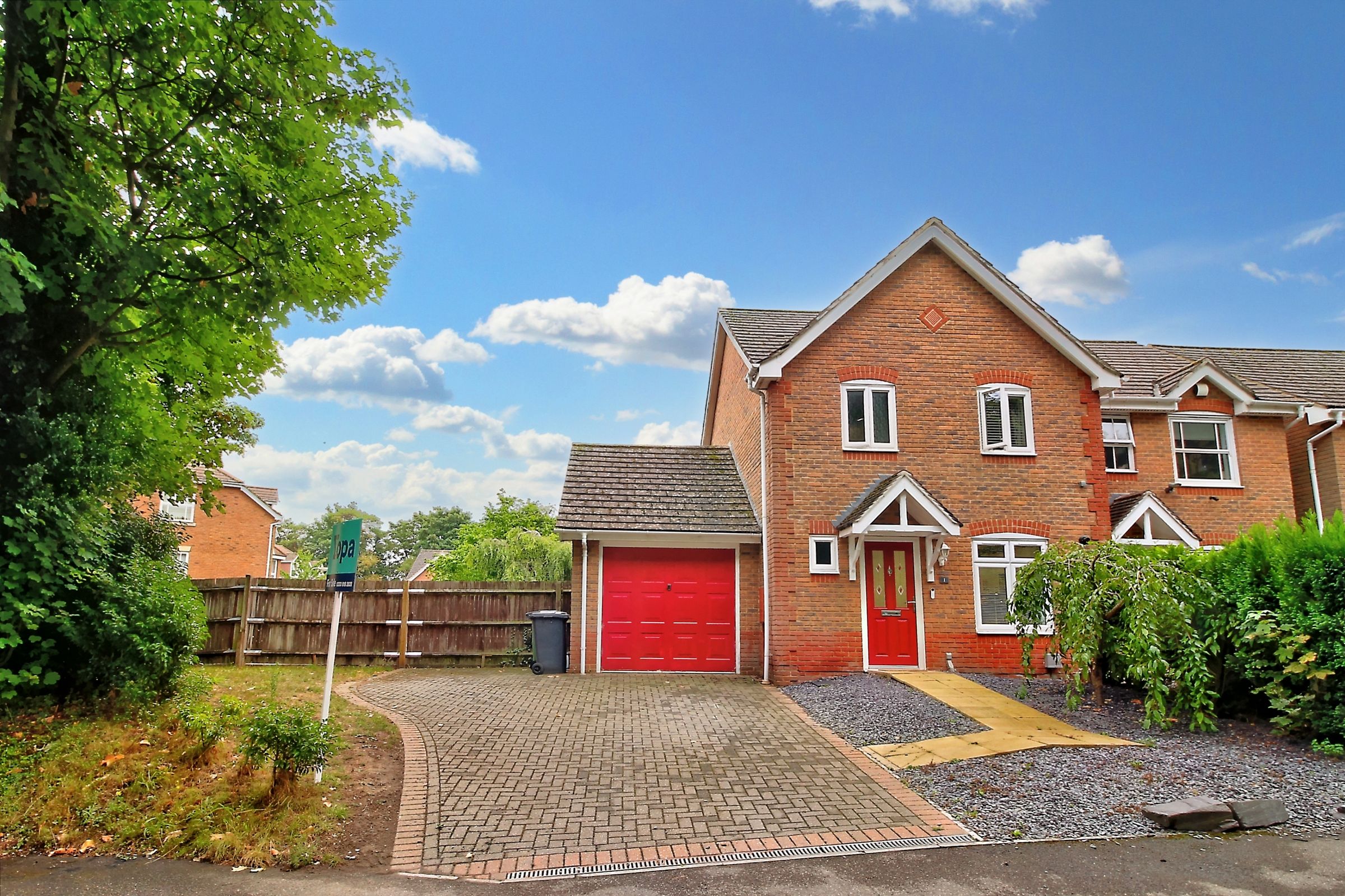 3 bed semidetached house for sale in Dickens Lane, Old Basing