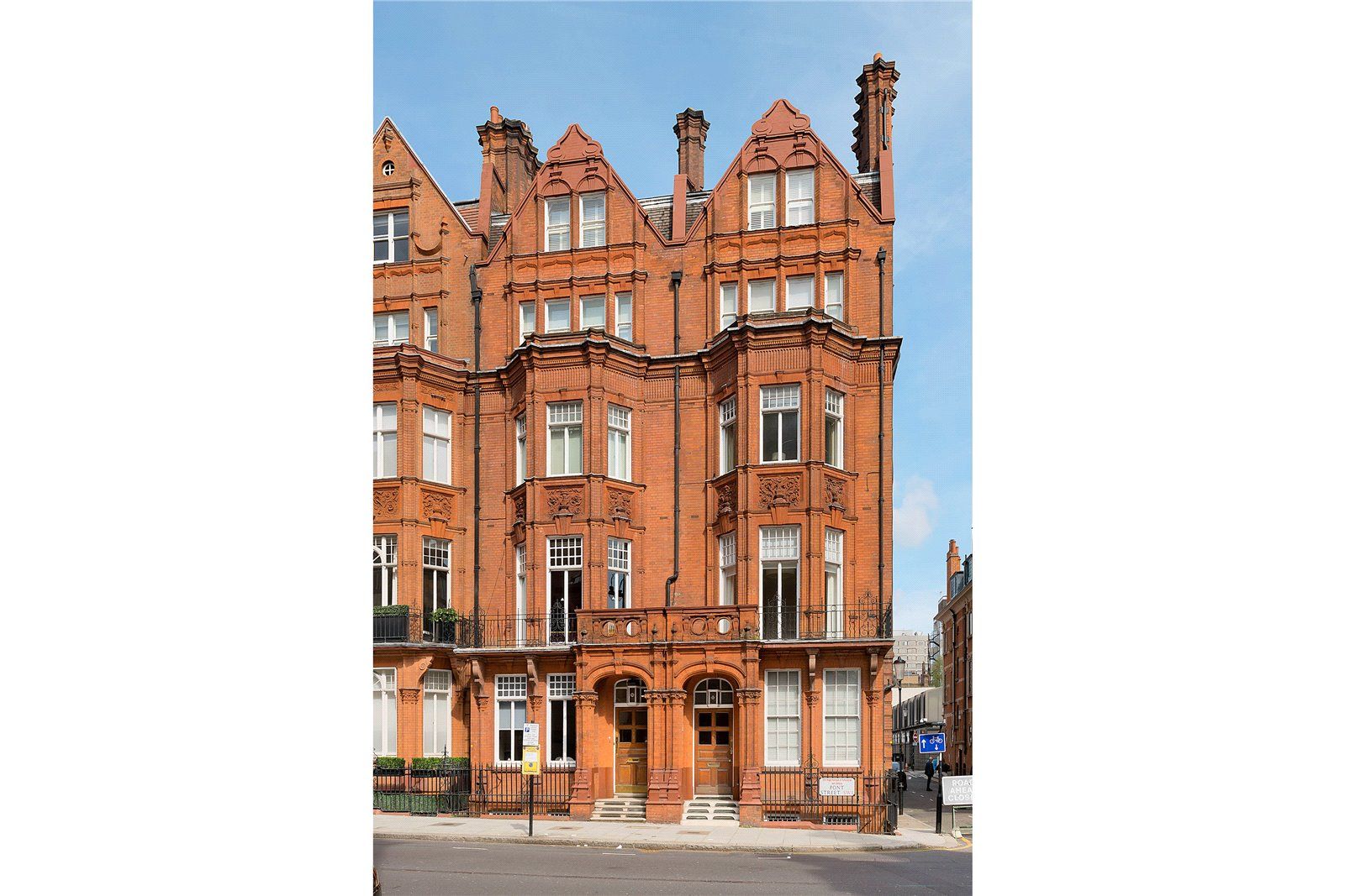 2 bed flat for sale in Pont Street, London SW1X - Zoopla