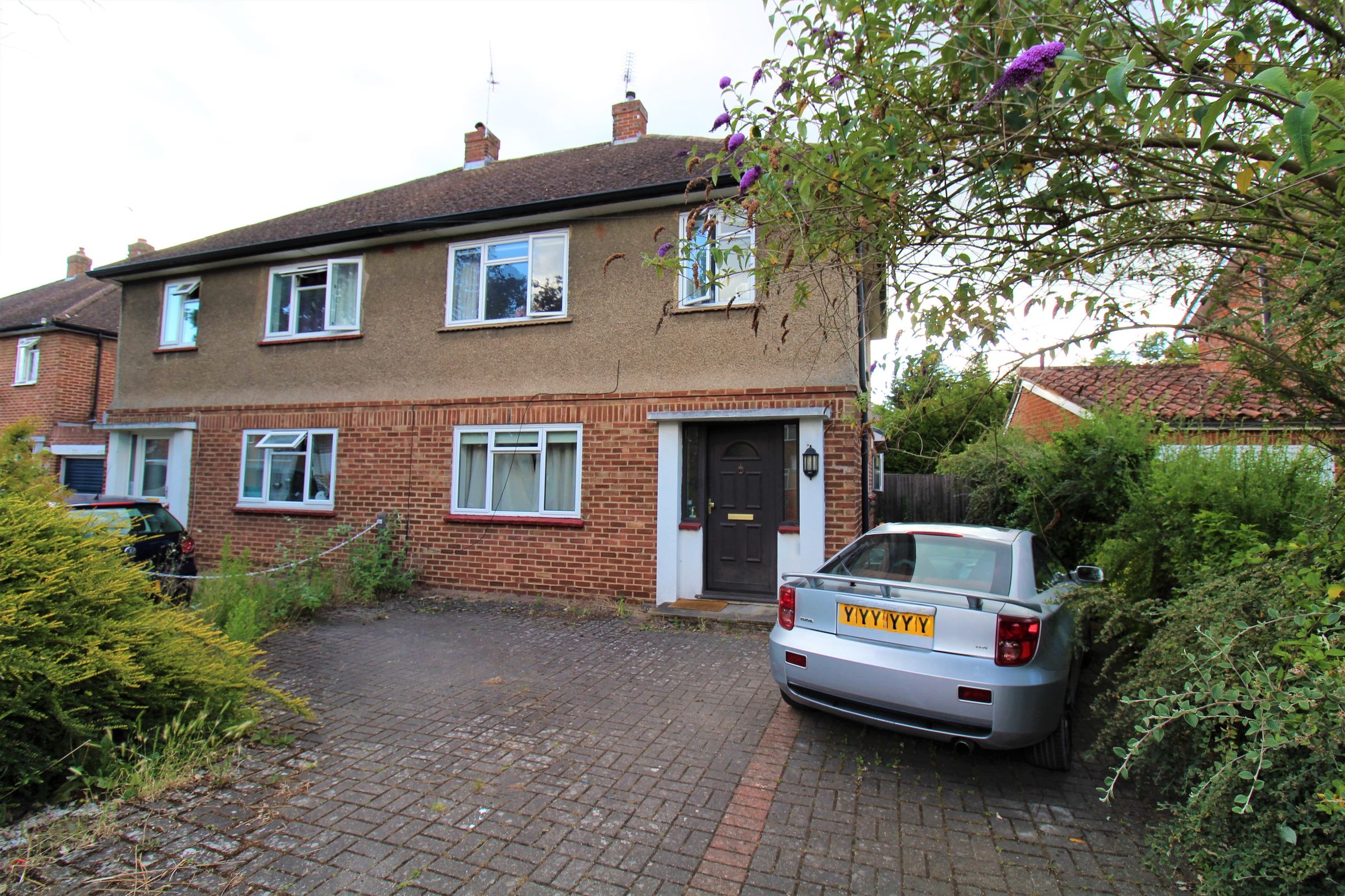 5 bed semidetached house to rent in The Crescent, Egham TW20 Zoopla
