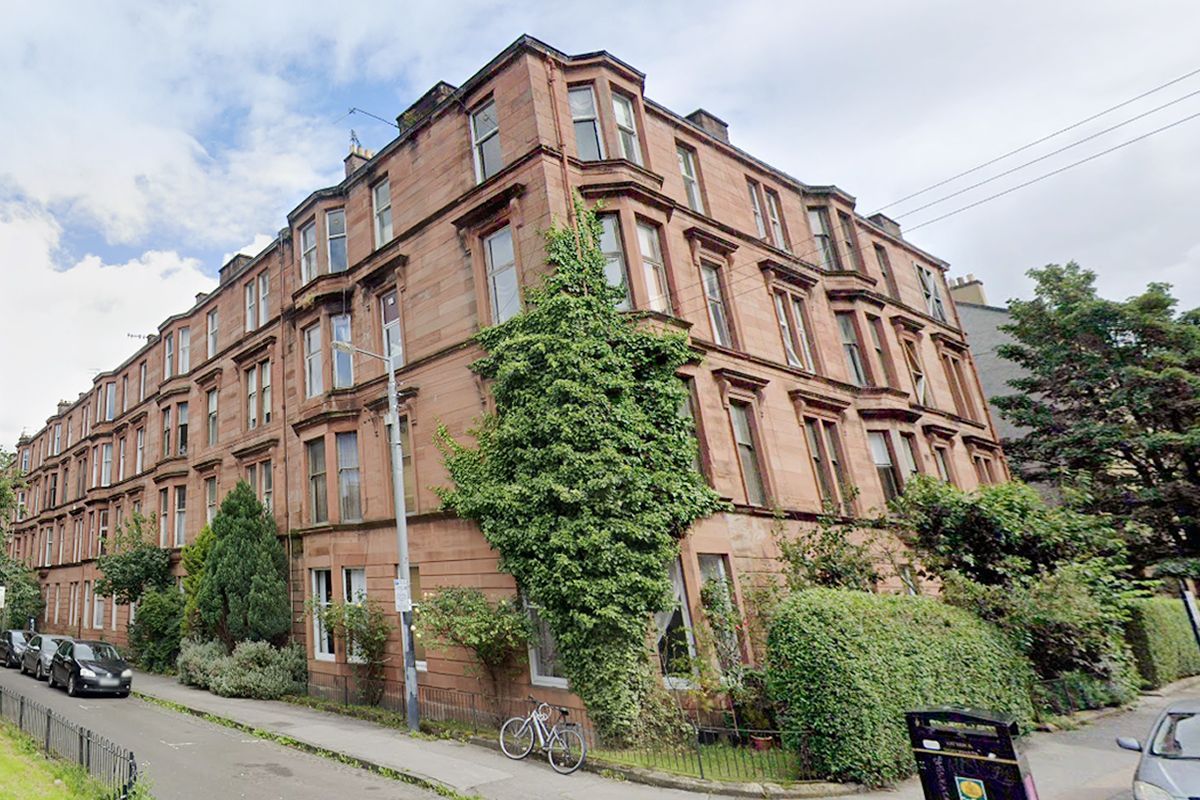 192 West Princes Street Flat 2-R West End Glasgow G49Dj G4  