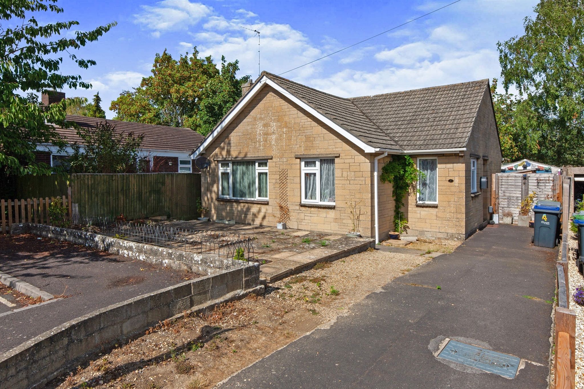 3 bed detached bungalow for sale in Windermere Road, Trowbridge BA14