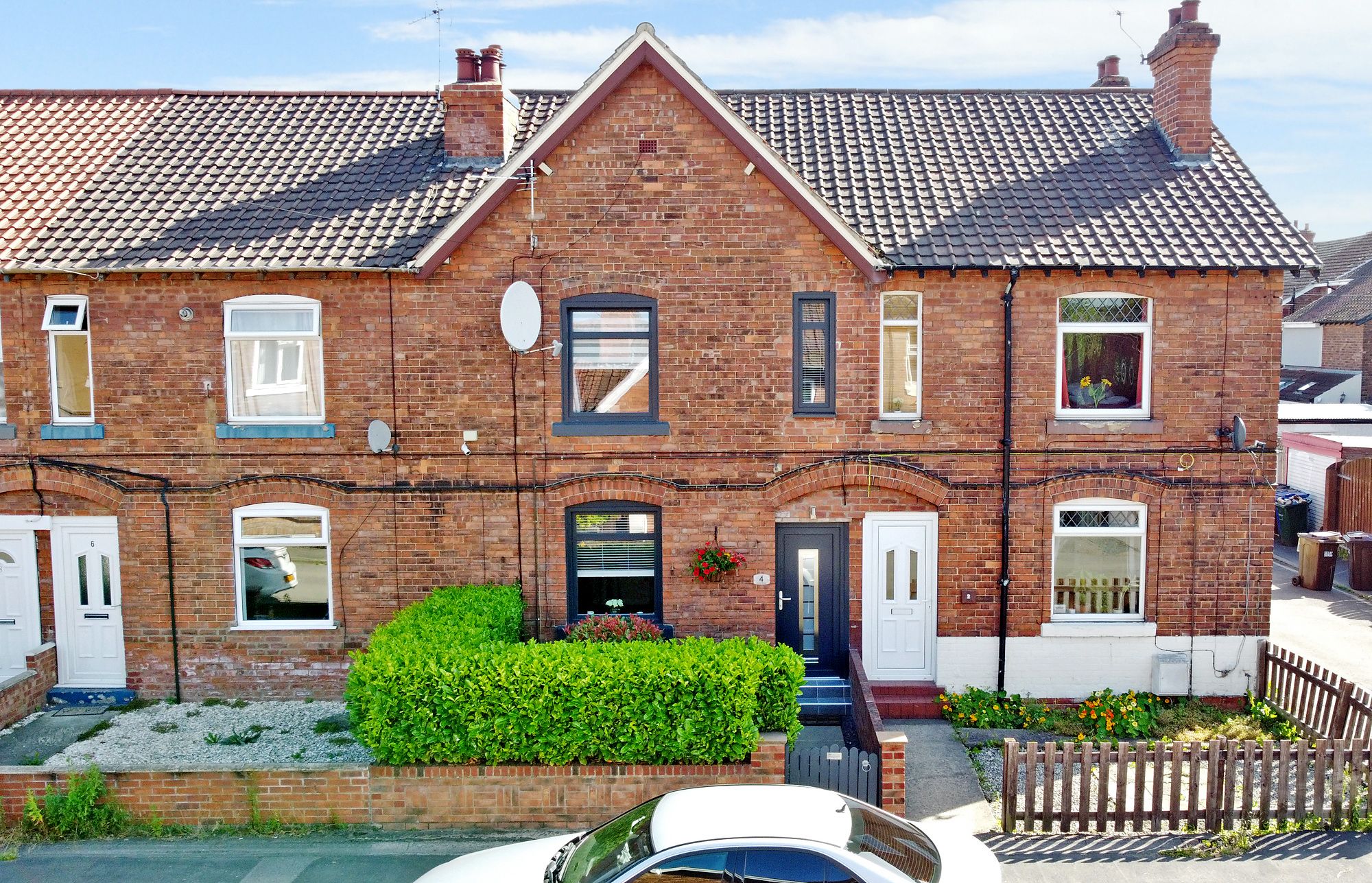 3 bed terraced house for sale in Pond Street, Selby YO8 Zoopla