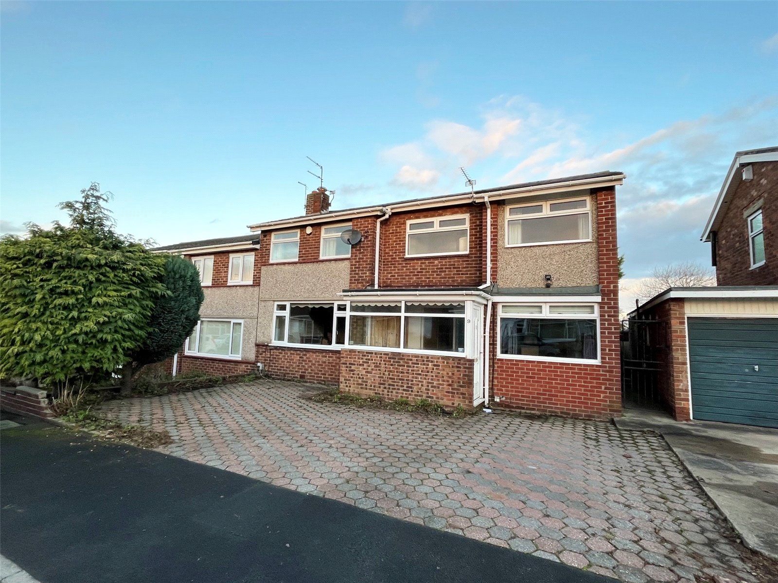 4 bed semidetached house for sale in Riding Lea, BlaydonOnTyne NE21