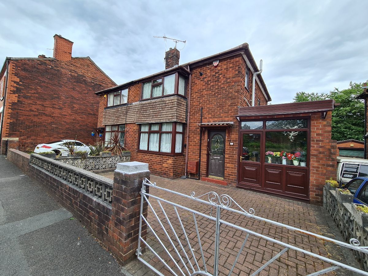 3 bed semidetached house for sale in Albert Street, Kearsley, Bolton