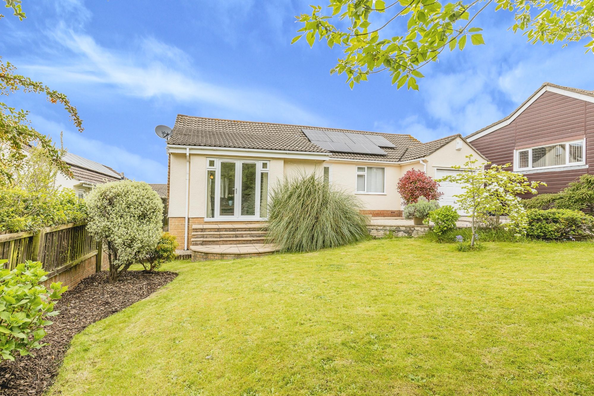 3 bed detached bungalow for sale in Hillside Road, Portishead, Bristol