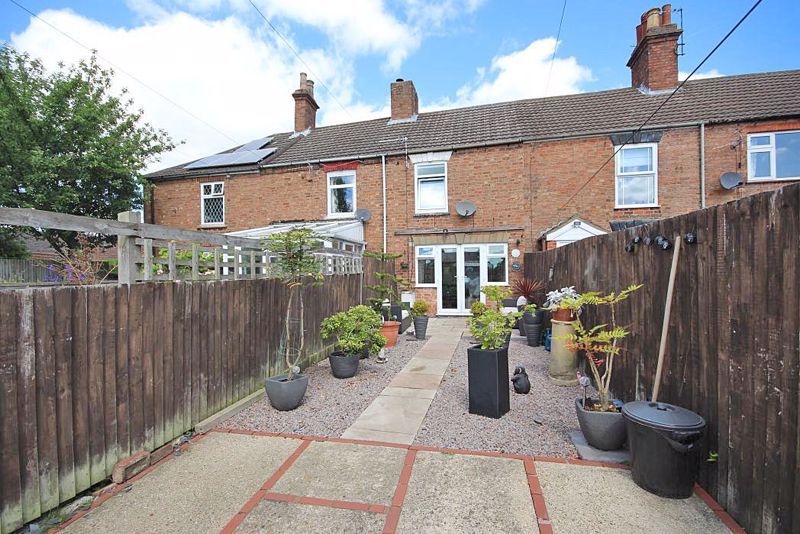 2 bed terraced house for sale in Charles Street, Louth LN11 Zoopla