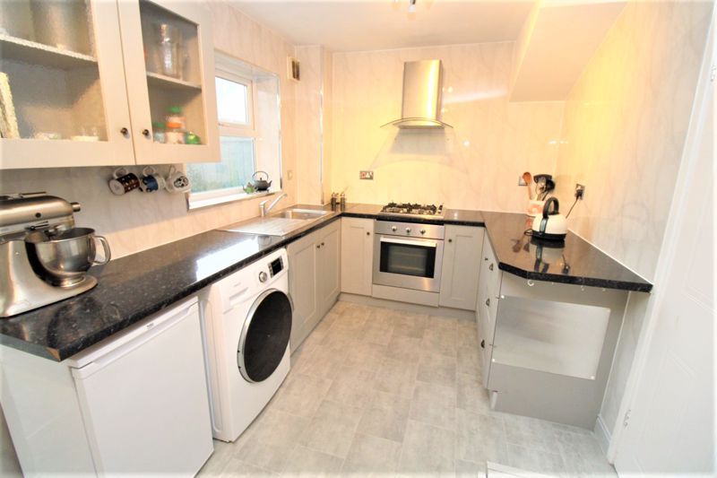 2 bed semidetached house for sale in Maldon Drive, Victoria Dock, Hull