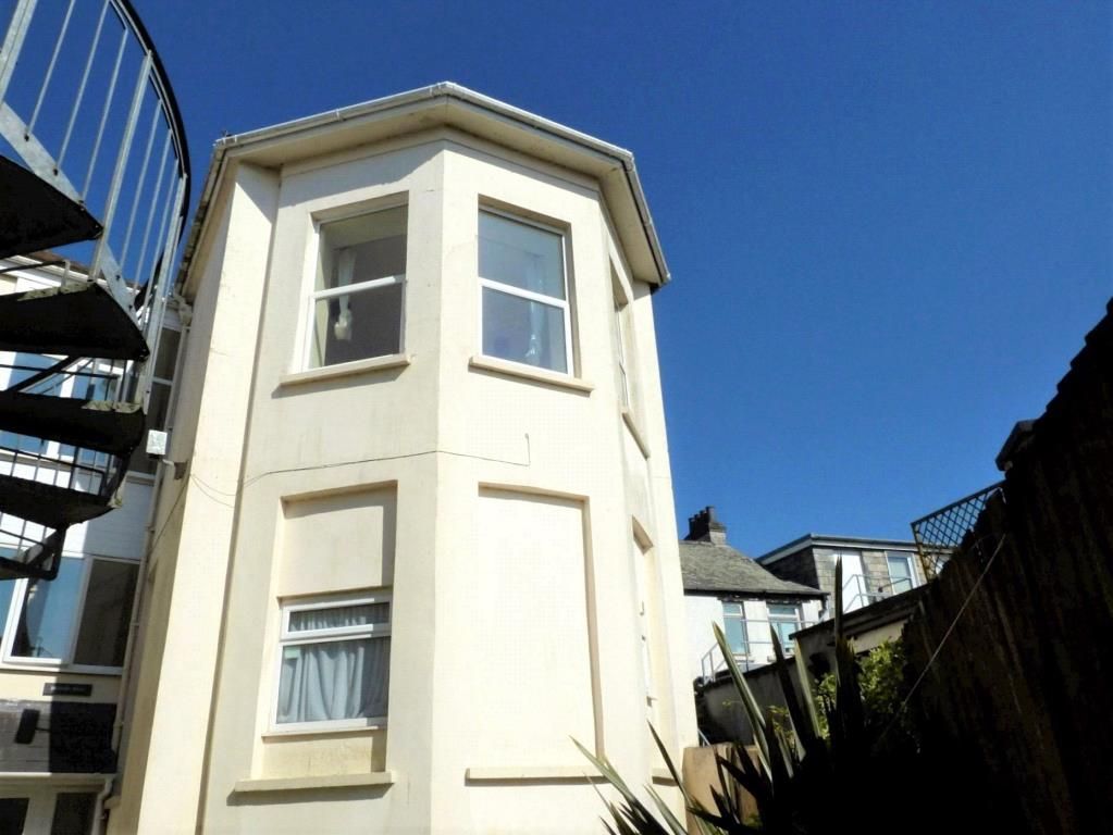 2 bed flat for sale in Bay Tree Hill, Liskeard, Cornwall PL14 Zoopla