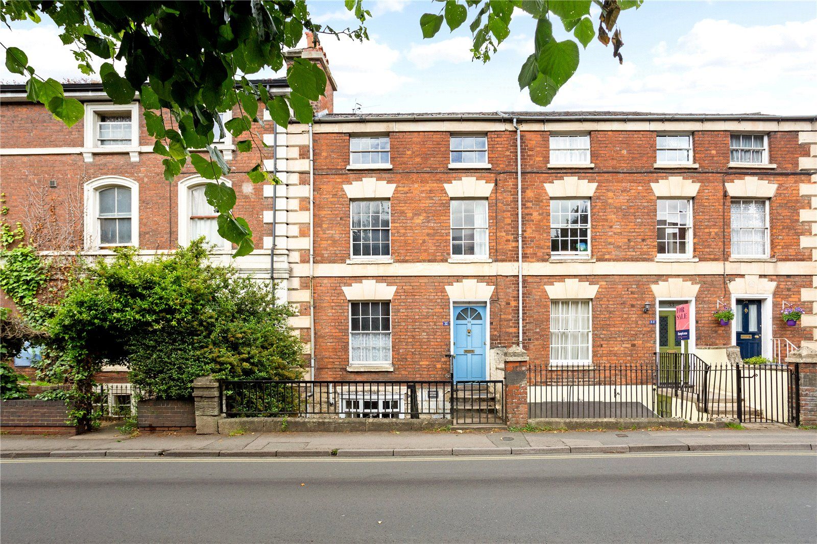 3 bed terraced house for sale in London Road, Stroud, Gloucestershire GL5 Zoopla