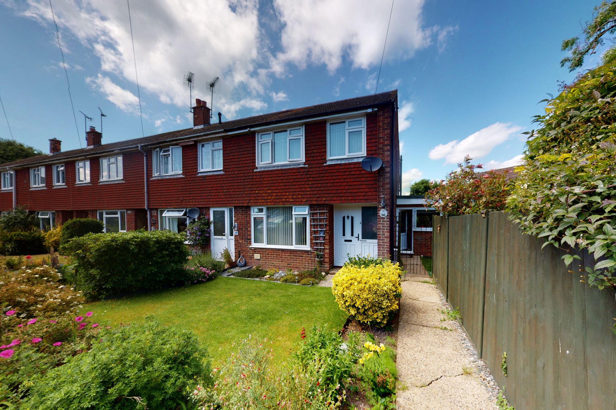 3 bed end terrace house for sale in The Lees, Brabourne Lees, Ashford