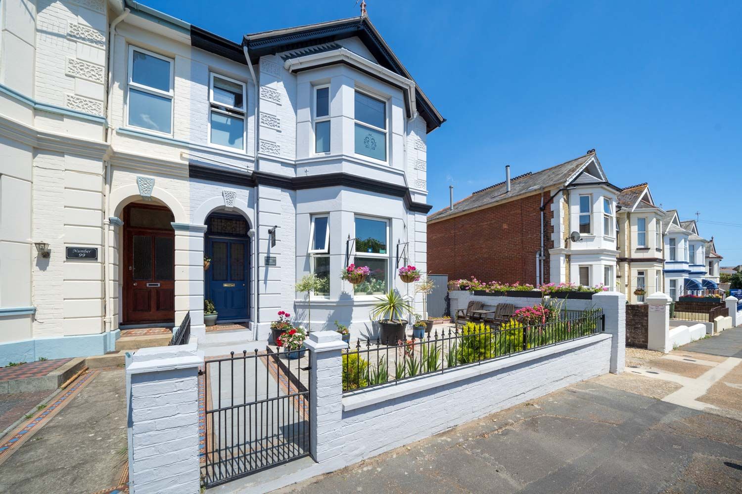 8 bed semidetached house for sale in Station Avenue, Sandown PO36 Zoopla