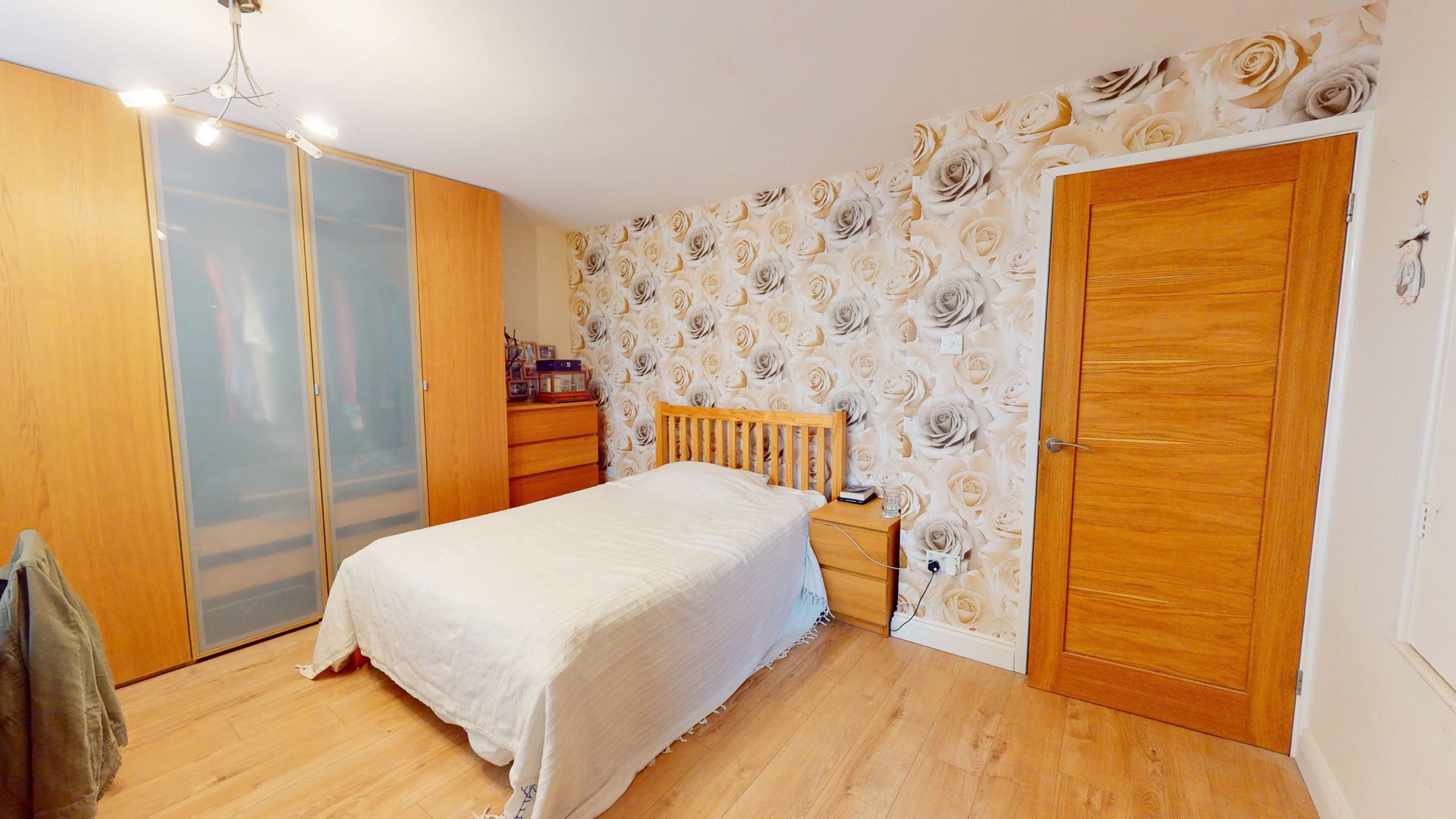 5 bed semidetached house for sale in Wessex Drive, Cheltenham GL52