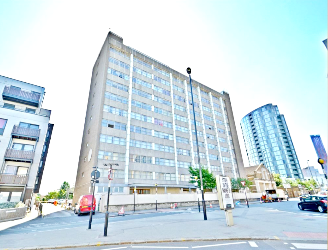 2 bed flat to rent in Whitehorse Road, Croydon CR0 Zoopla