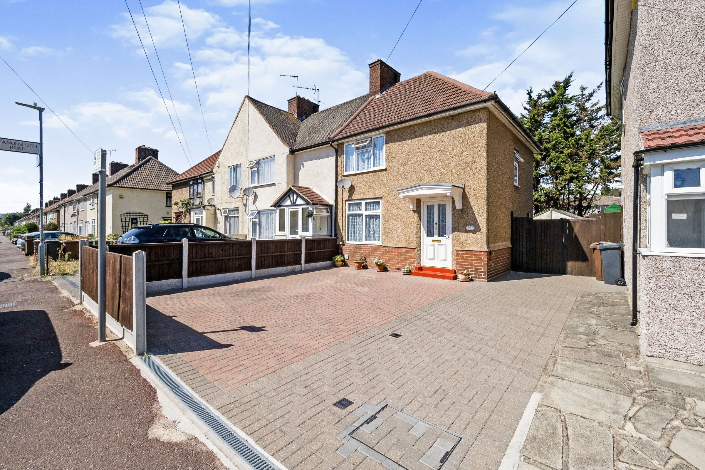 3 bed end terrace house for sale in Sheppey Road, Dagenham RM9 Zoopla