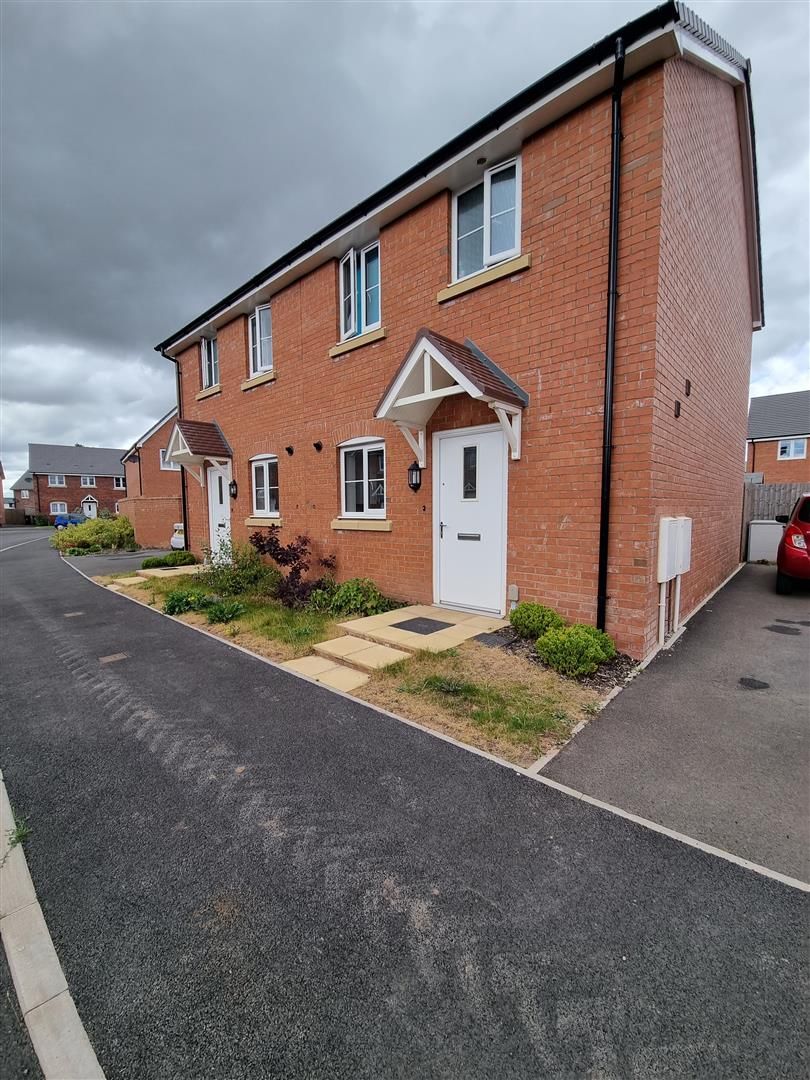 2 bed semidetached house for sale in Dalesbred Avenue, Kingstone