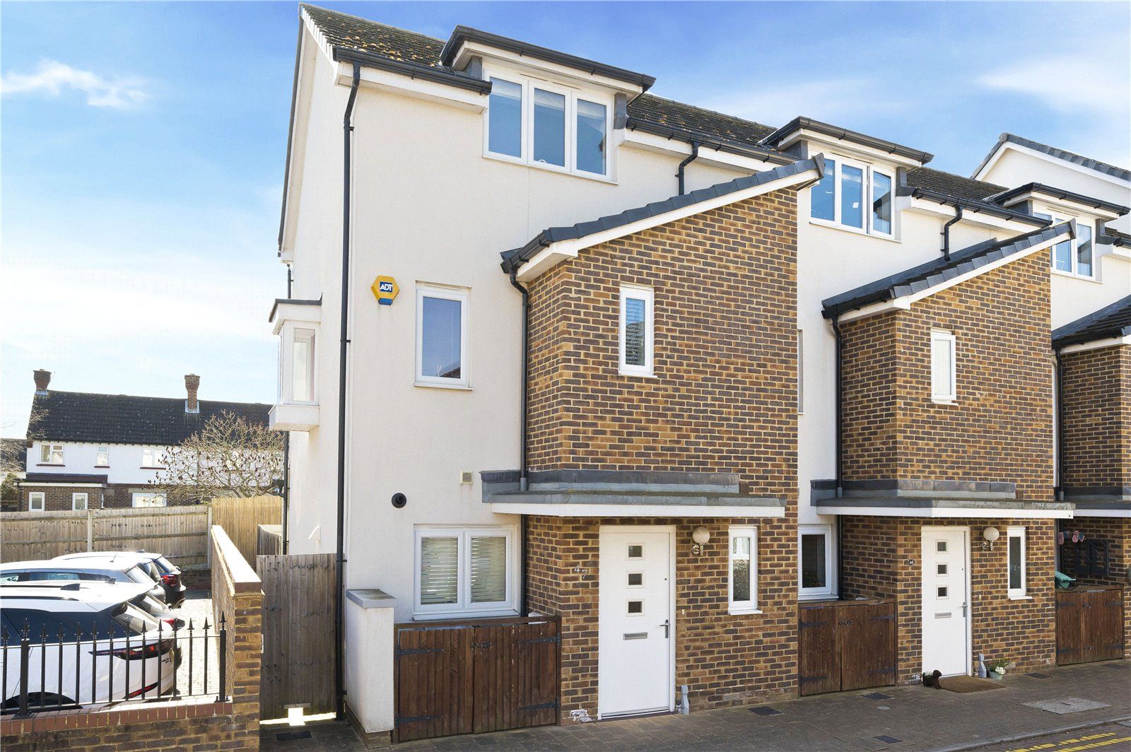 3 bed end terrace house for sale in Pyle Close, Addlestone KT15 Zoopla