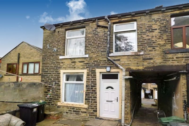 2 bed terraced house for sale in Vivian Place, Bradford BD7 Zoopla