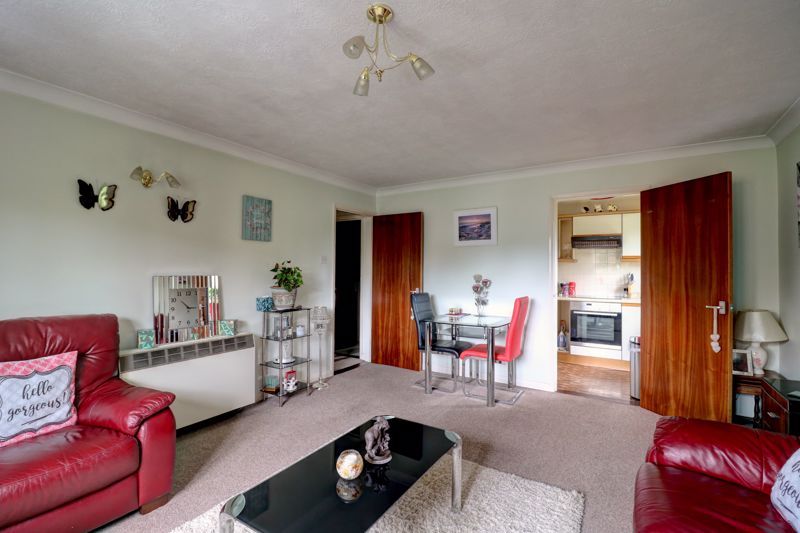 1 bed flat for sale in Wickham Close, Newington, Sittingbourne ME9 Zoopla