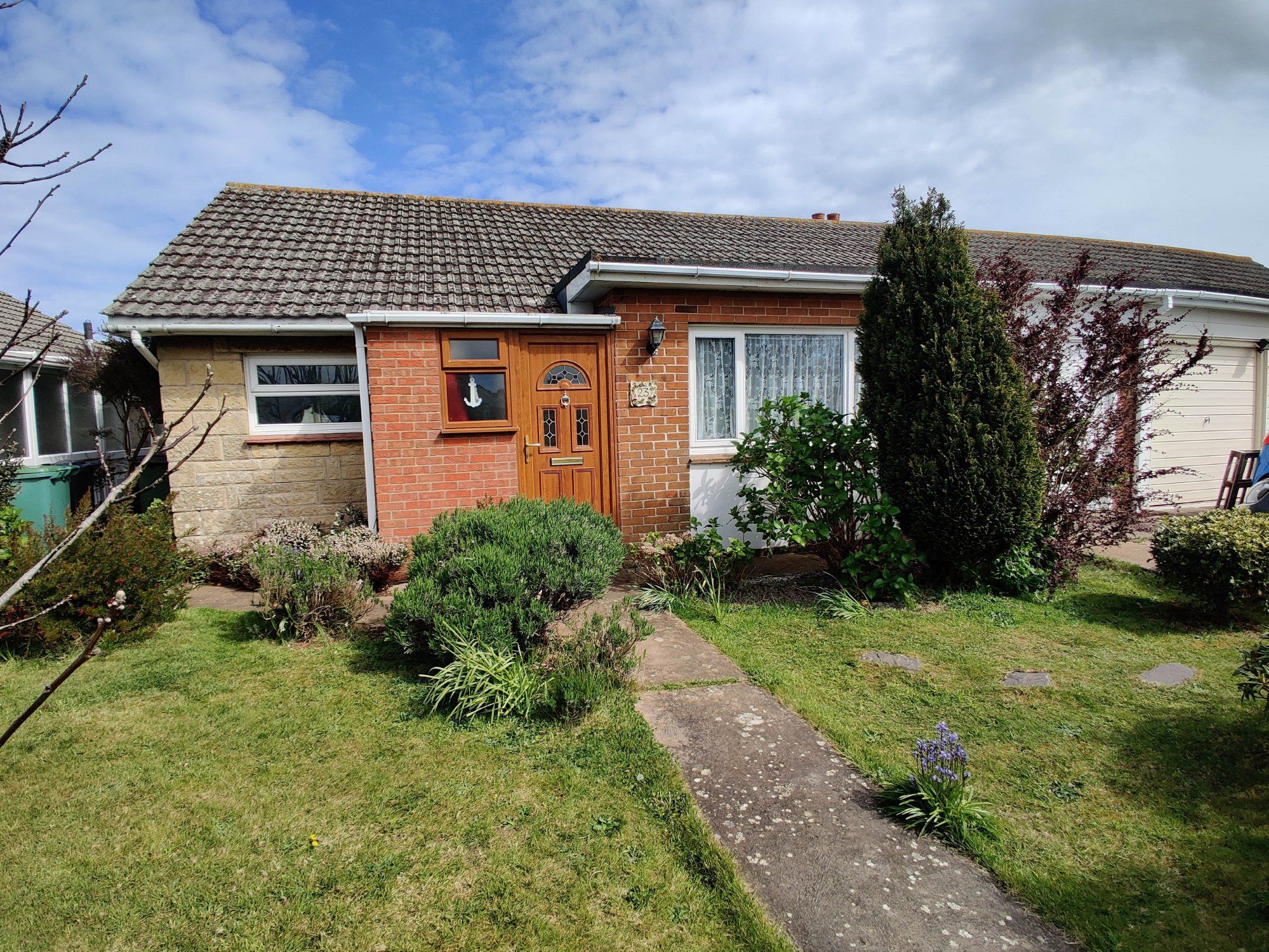2 bed semidetached bungalow for sale in Whitecross Avenue, Shanklin