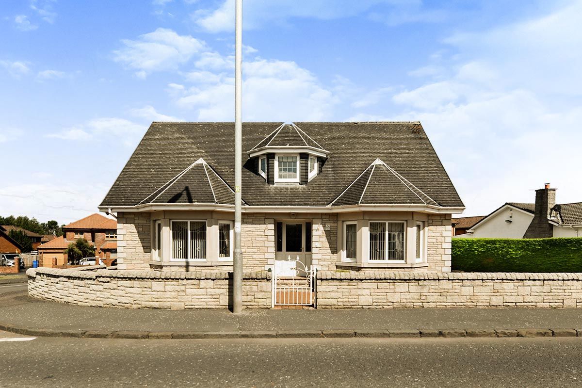 New home, 4 bed detached house for sale in Hamilton Road, Larkhall