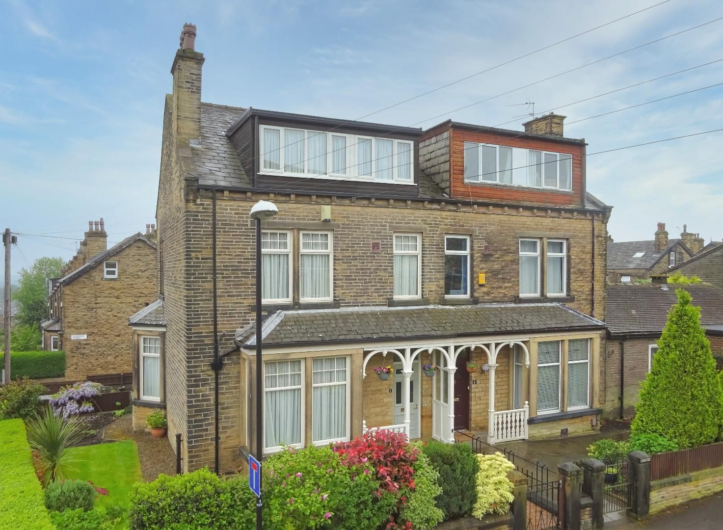 6 bed semidetached house for sale in Rosemont Road LS13 Zoopla
