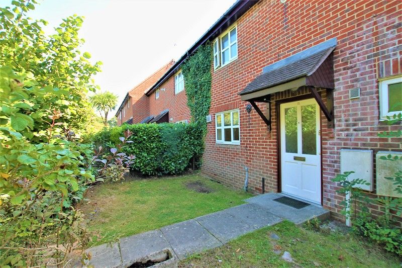 Dingle Close Crawley West Sussex RH11  