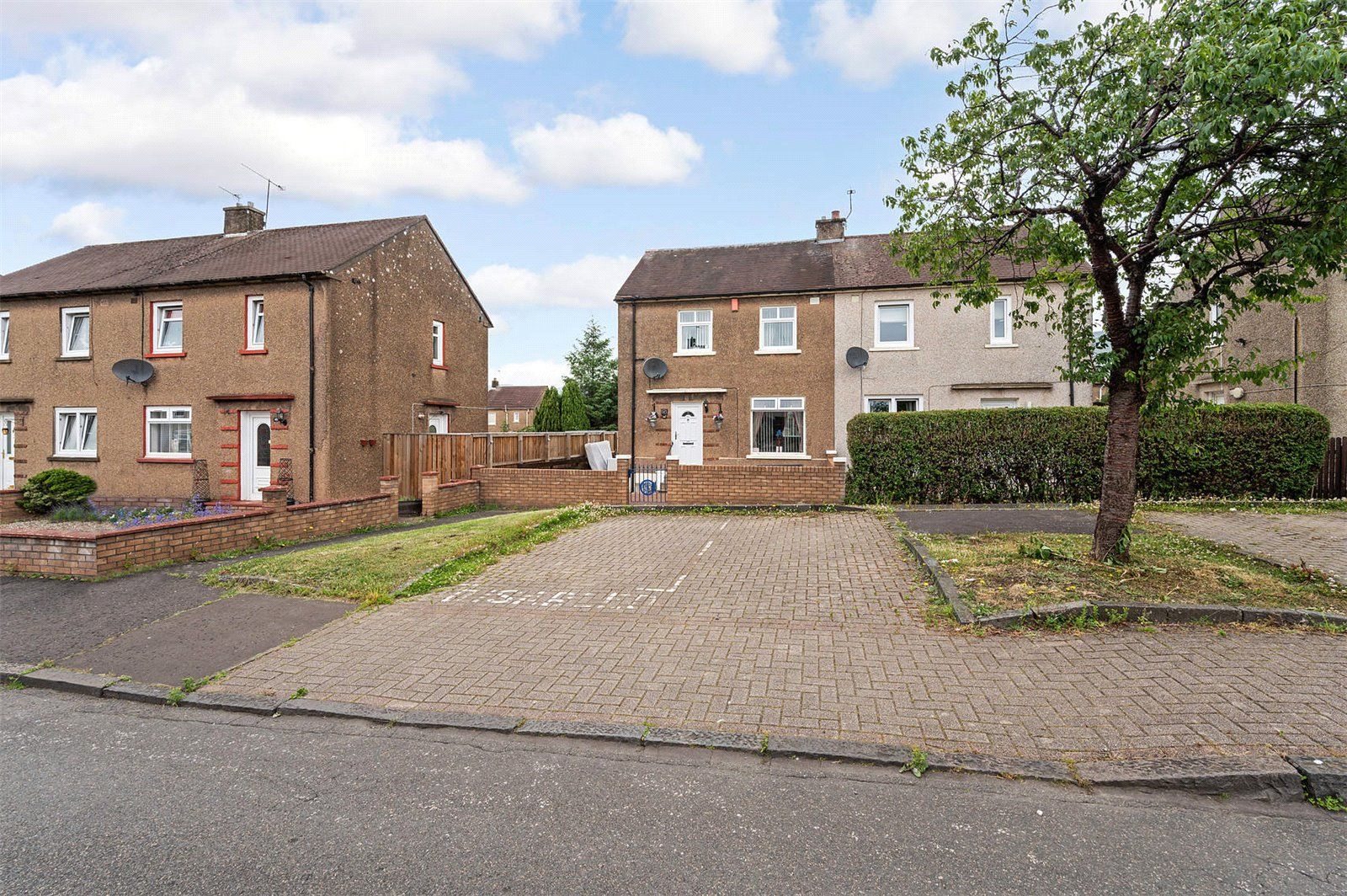 2 bed semidetached house for sale in Dovecot Road, Tullibody, Alloa